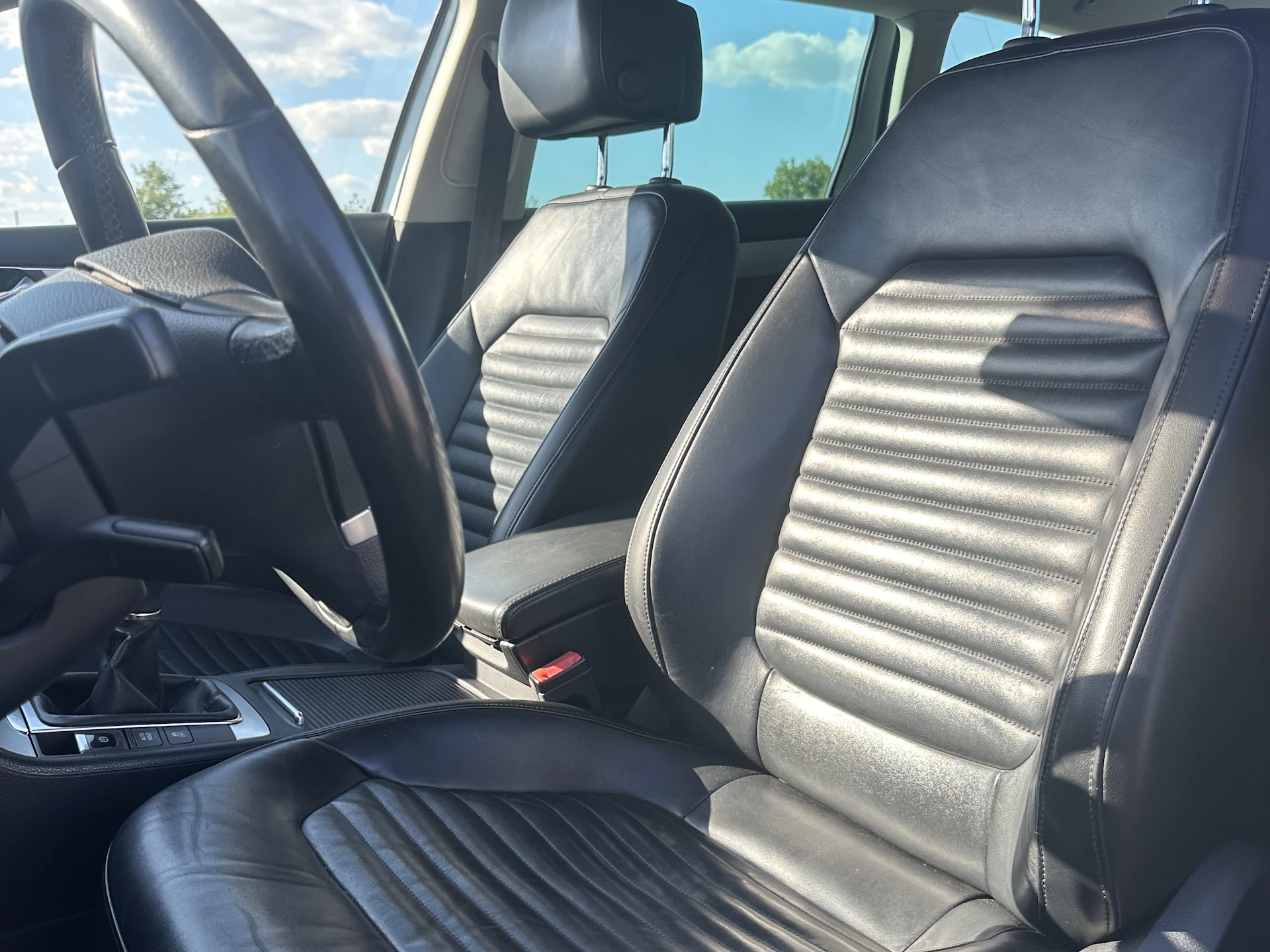 Car Image https://s3-gearspark.s3.amazonaws.com/uploads/user/100096/37494b0e010d4a95a764679647d0a119.webp