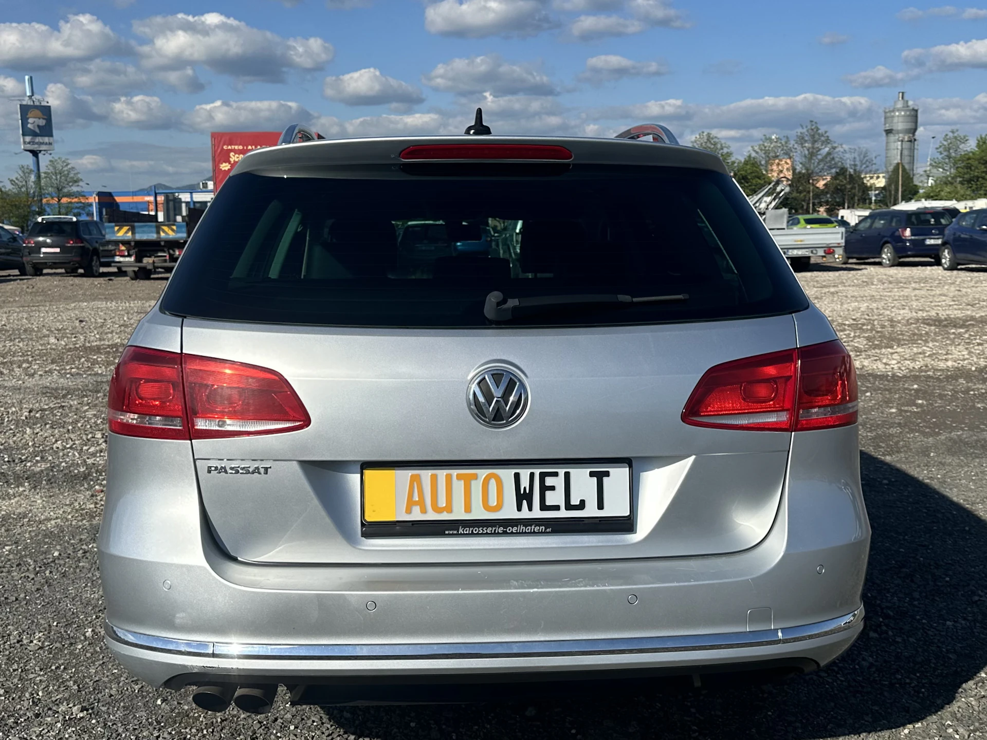 Car Image https://s3-gearspark.s3.amazonaws.com/uploads/user/100096/6dbd3529cdcc4c92b8f4ff8b15b7f088.webp