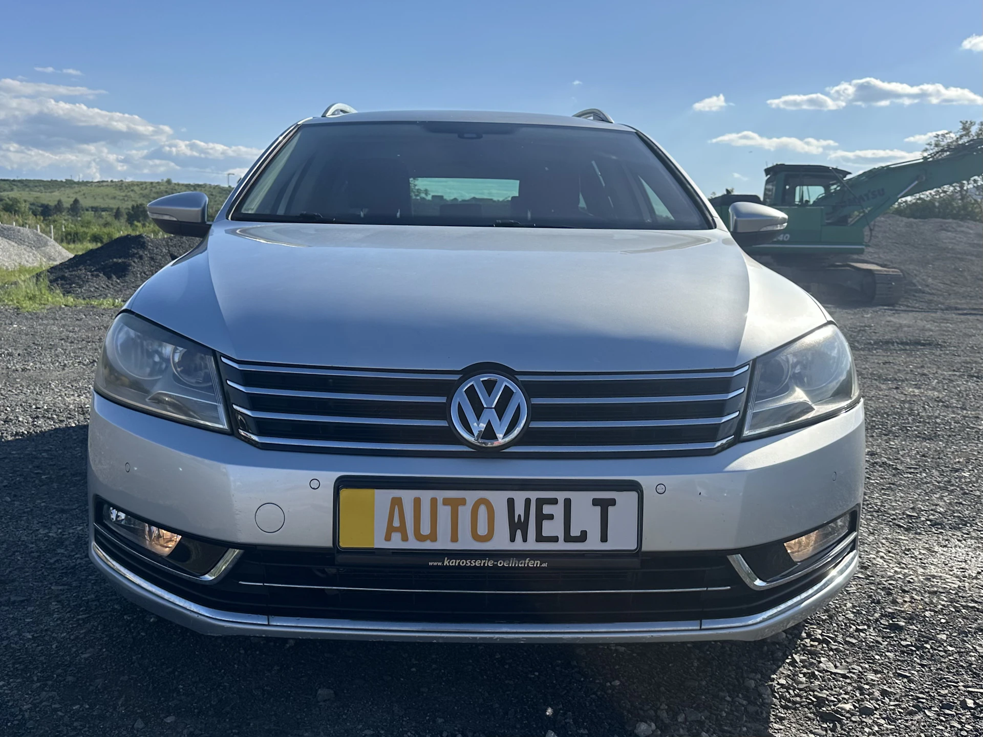 Car Image https://s3-gearspark.s3.amazonaws.com/uploads/user/100096/bffa094278d5421b9b92a135d8d689ba.webp