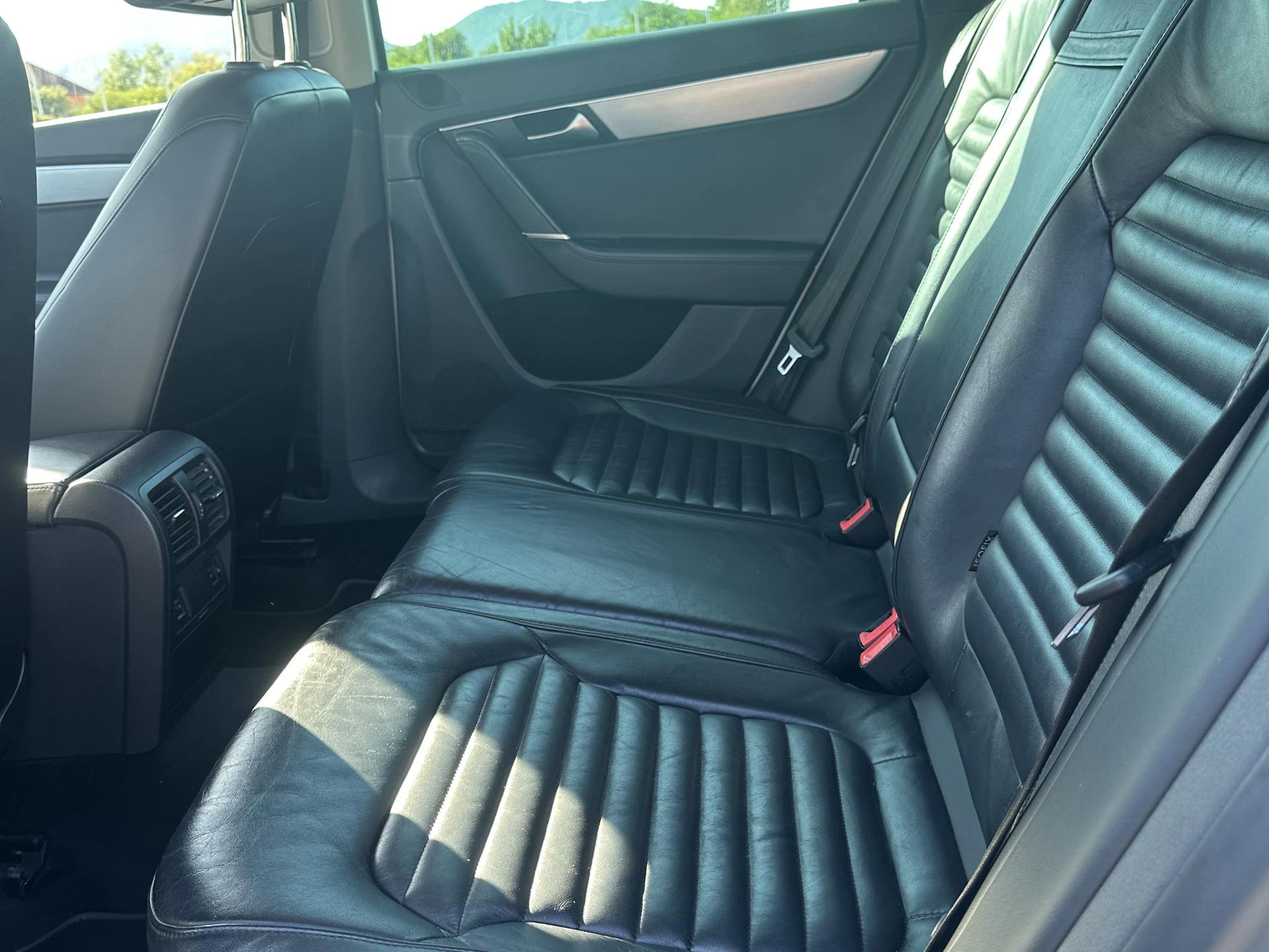 Car Image https://s3-gearspark.s3.amazonaws.com/uploads/user/100096/d1d1941e71aa4f598a946a11c1282d58.webp
