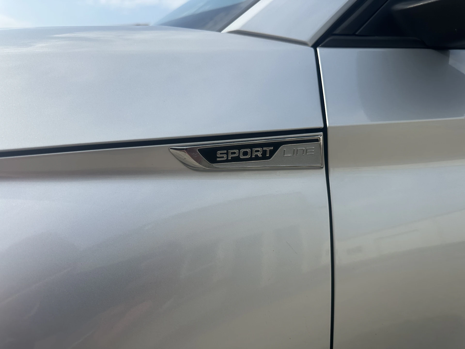 Car Image https://s3-gearspark.s3.amazonaws.com/uploads/user/100097/01695c0f311f4f6a8564bdd605e4b3a4.webp