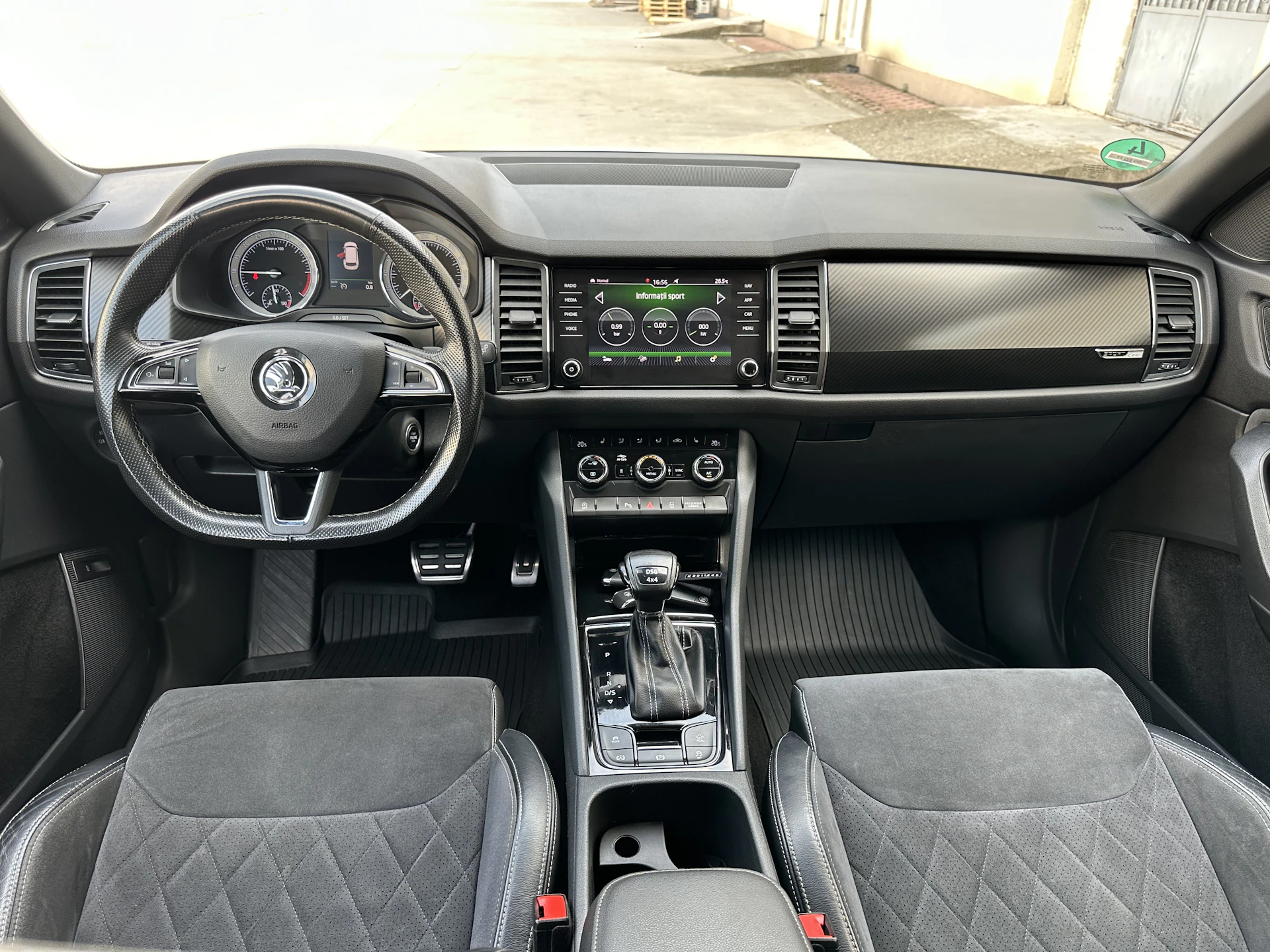 Car Image https://s3-gearspark.s3.amazonaws.com/uploads/user/100097/19ab22d86975485e9e889ecccf2b517e.webp