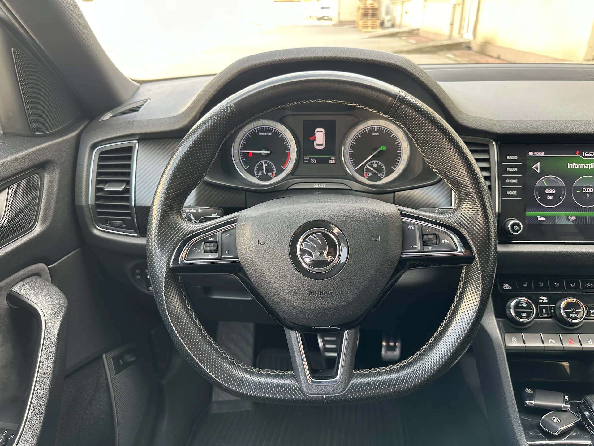 Car Image https://s3-gearspark.s3.amazonaws.com/uploads/user/100097/1bfe7e15bf034f3ea70efc0572806c02.webp