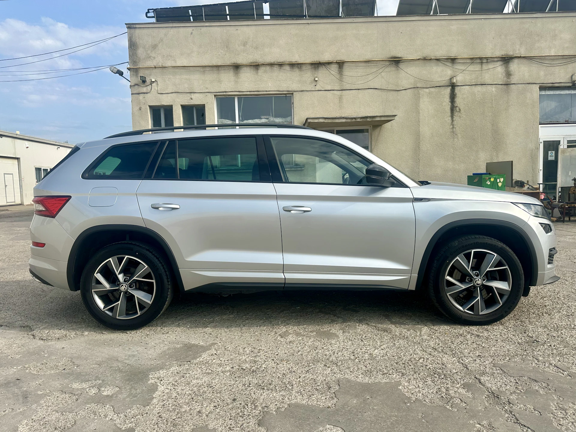 Car Image https://s3-gearspark.s3.amazonaws.com/uploads/user/100097/3a4405264bee444e86e75849fbbf4b94.webp