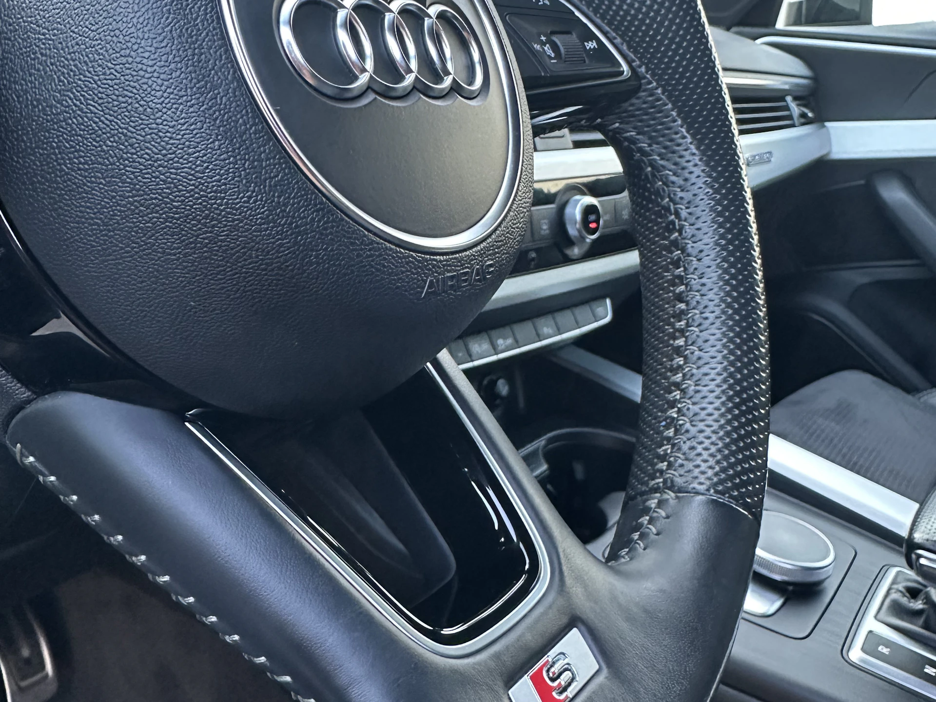 Car Image https://s3-gearspark.s3.amazonaws.com/uploads/user/100099/f068d2cc8d9346e4acecdb22730486e8.webp