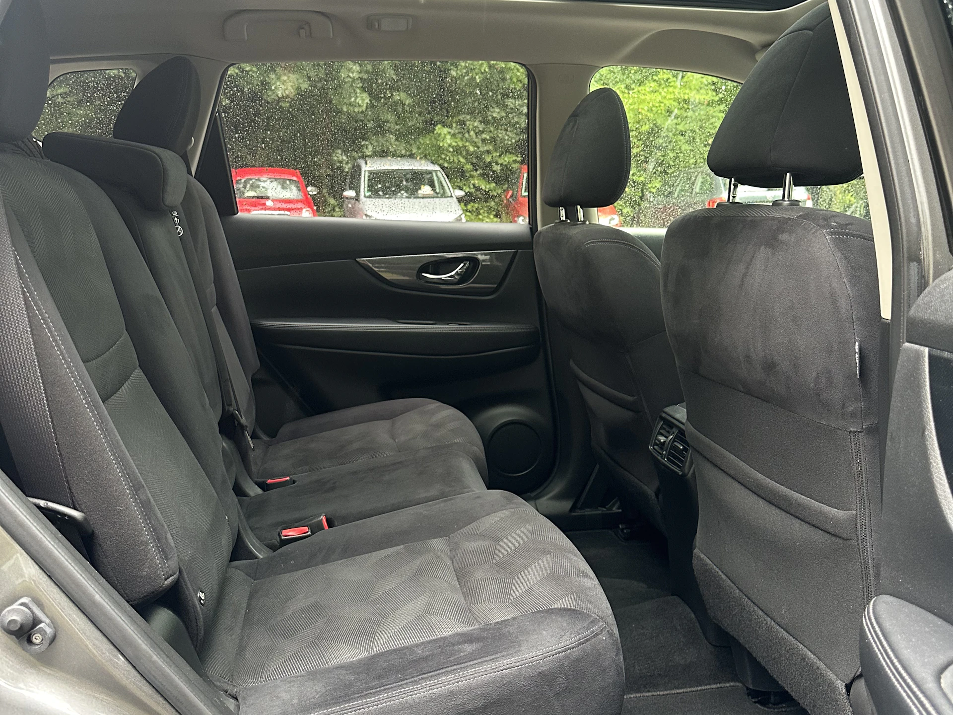 Car Image https://s3-gearspark.s3.amazonaws.com/uploads/user/100100/096e49564e8b48cebc5ab07d57724f71.webp