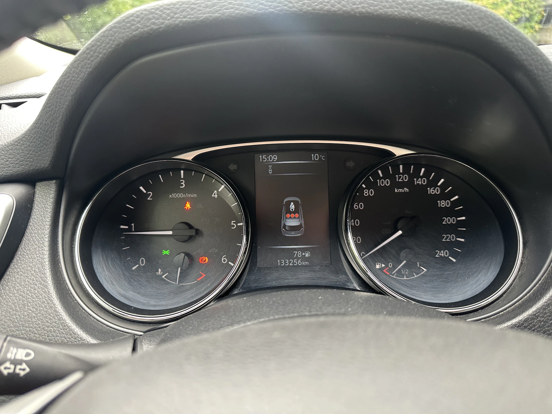 Car Image https://s3-gearspark.s3.amazonaws.com/uploads/user/100100/22a341446fbe44fd9220aa7e012c47c7.webp