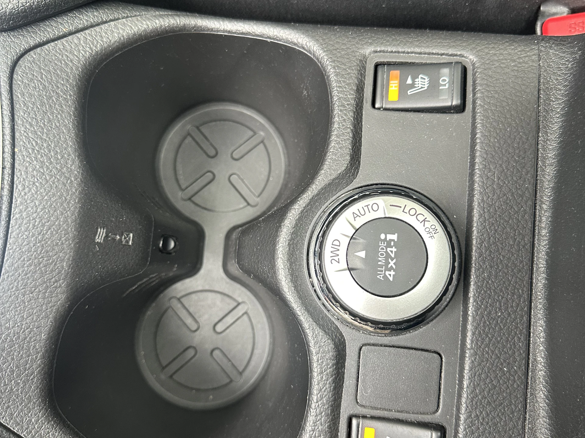 Car Image https://s3-gearspark.s3.amazonaws.com/uploads/user/100100/6075ca4002154497a76976e92cfc27d4.webp