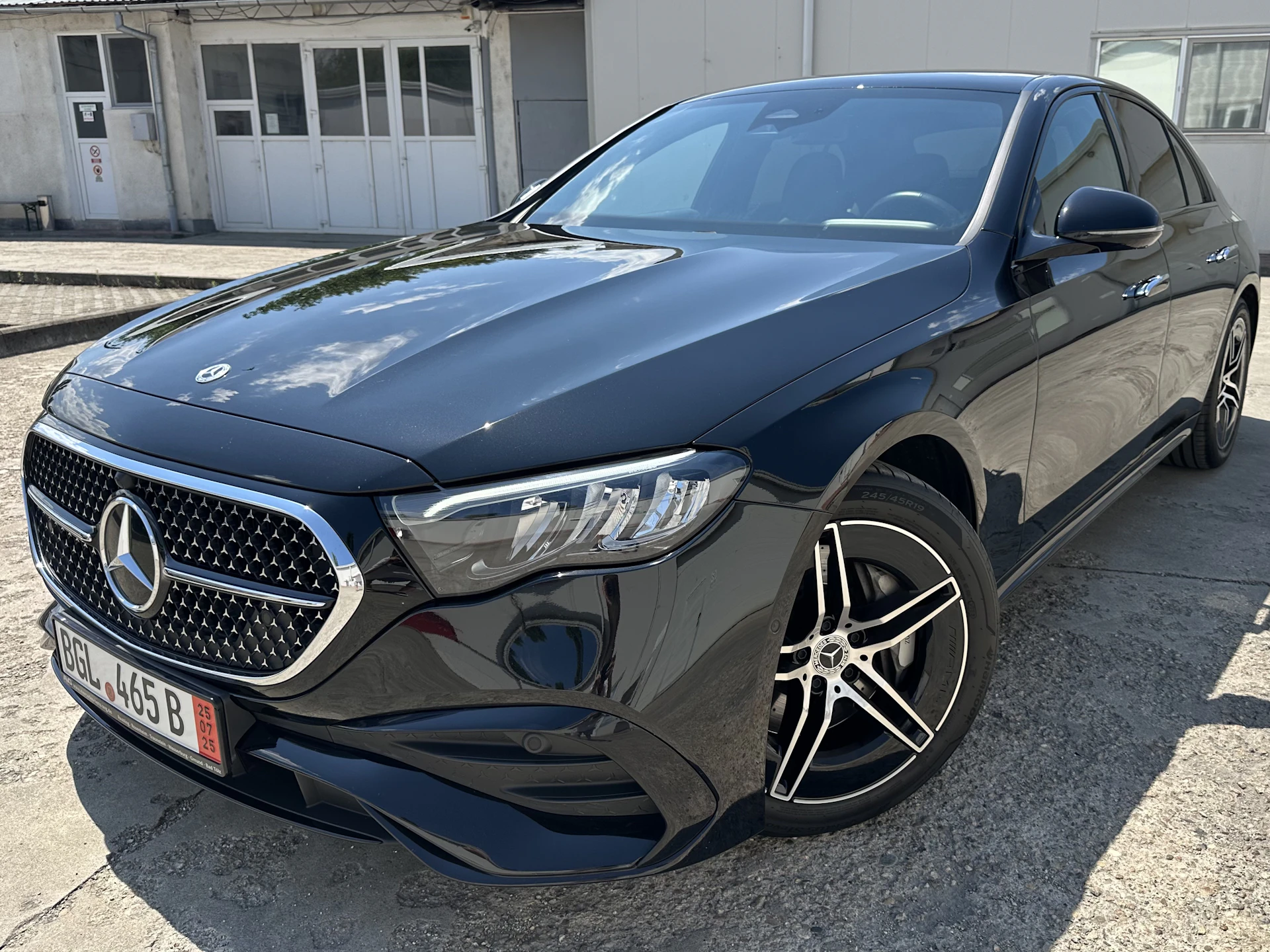 Car Image https://s3-gearspark.s3.amazonaws.com/uploads/user/100102/323a9ac1f5f7487b9ded6e127171e659.webp