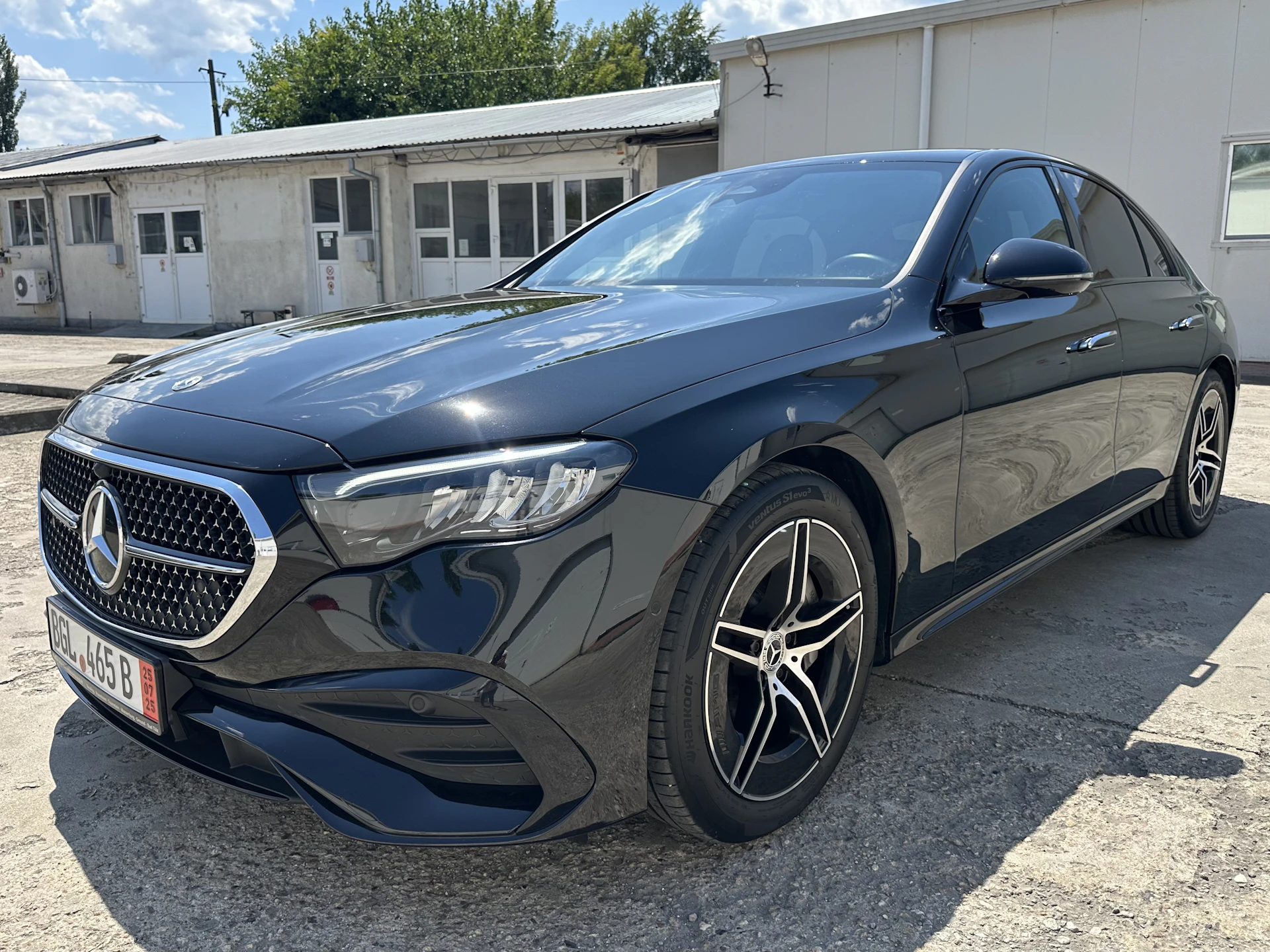 Car Image https://s3-gearspark.s3.amazonaws.com/uploads/user/100102/4d09bbb7a489457ab57137666afcc28f.webp