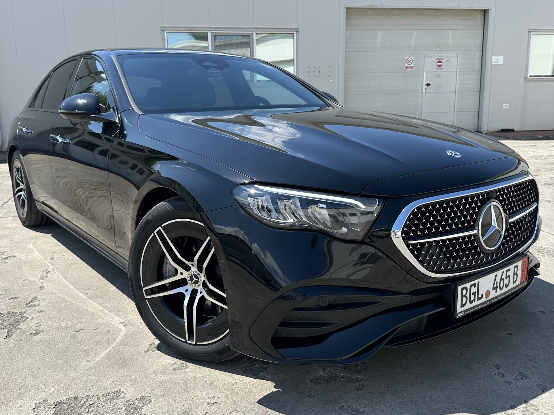 Mercedes-Benz E220 AMG LINE