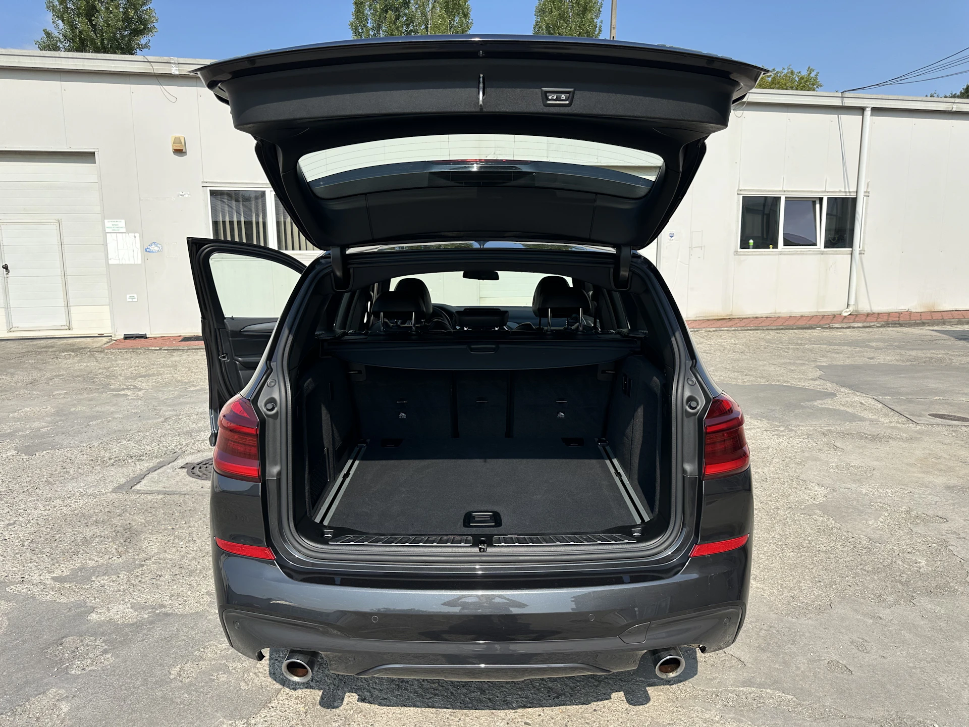 Car Image https://s3-gearspark.s3.amazonaws.com/uploads/user/100103/09bc476691aa43cf95861e3871238a07.webp