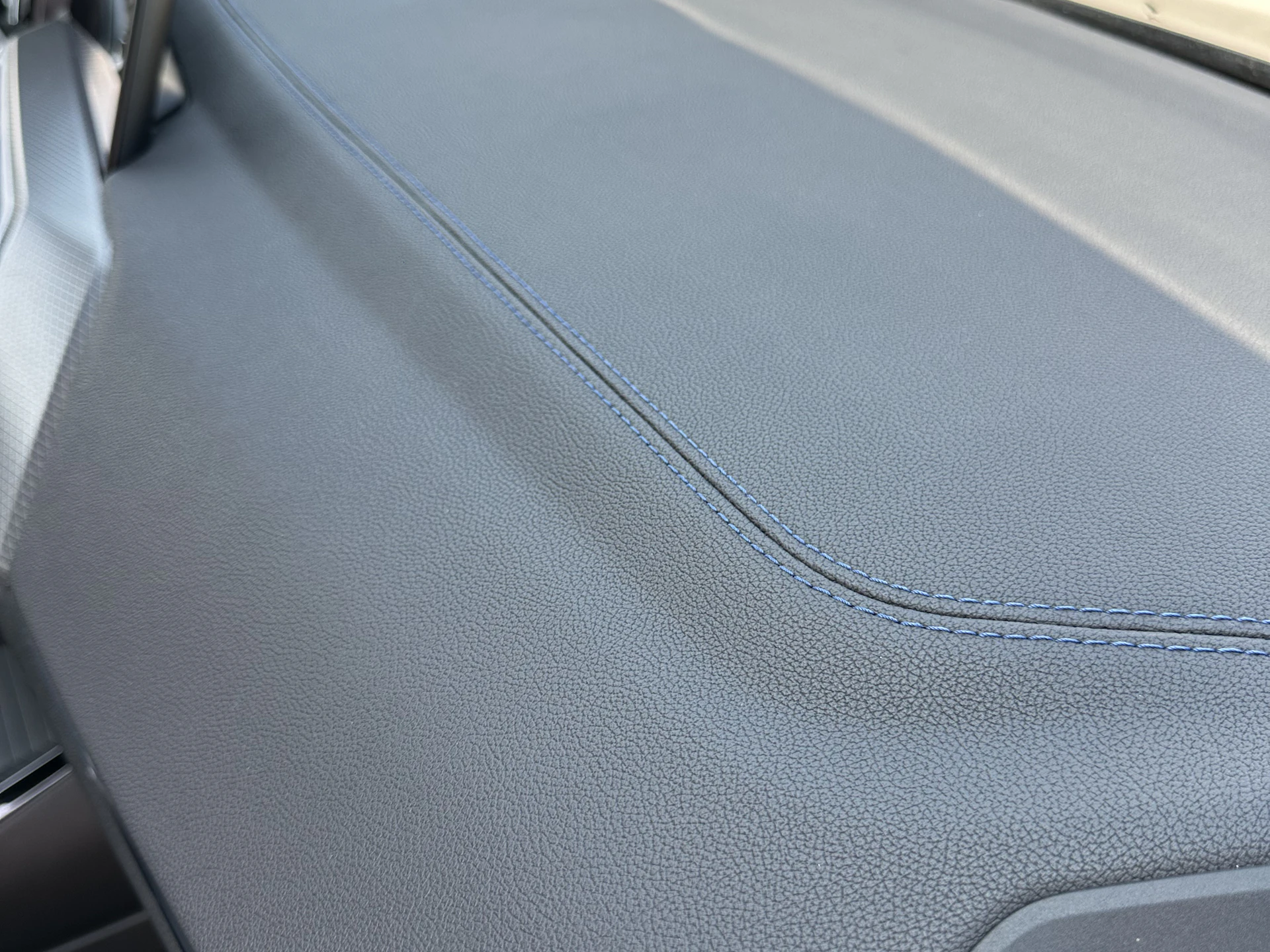 Car Image https://s3-gearspark.s3.amazonaws.com/uploads/user/100103/383aea93c890461d81efb8fee793b7cb.webp