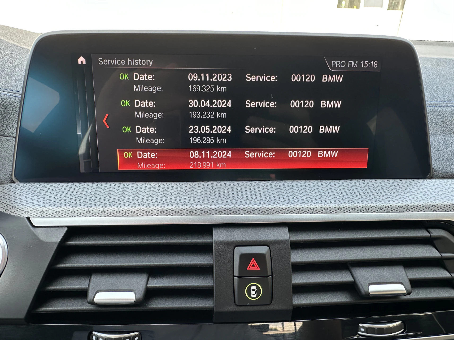 Car Image https://s3-gearspark.s3.amazonaws.com/uploads/user/100103/815cf36886f94d7eb6679444157ab4a4.webp