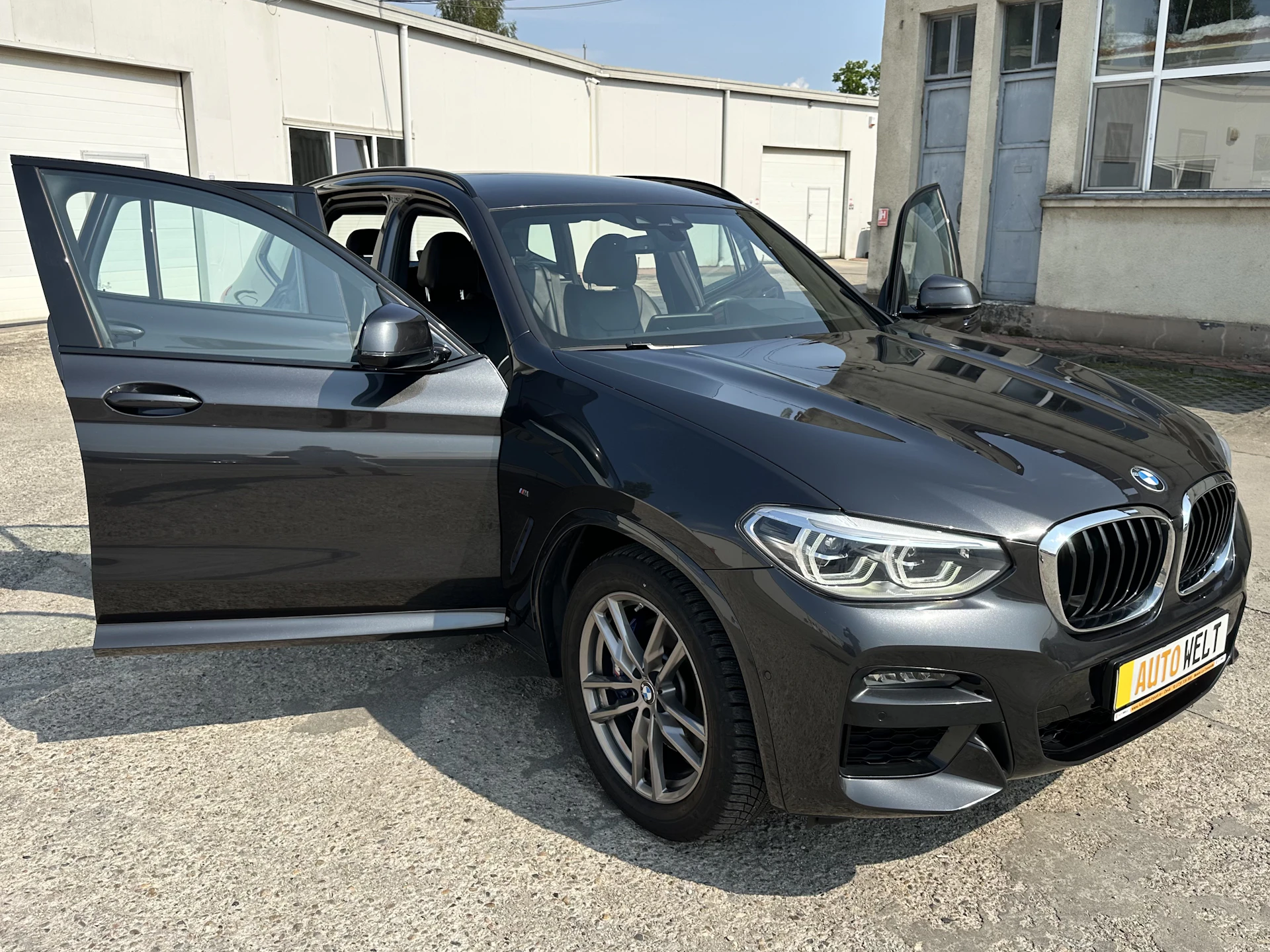 Car Image https://s3-gearspark.s3.amazonaws.com/uploads/user/100103/aff16bcaf3b24daf982ff8d96a90946d.webp