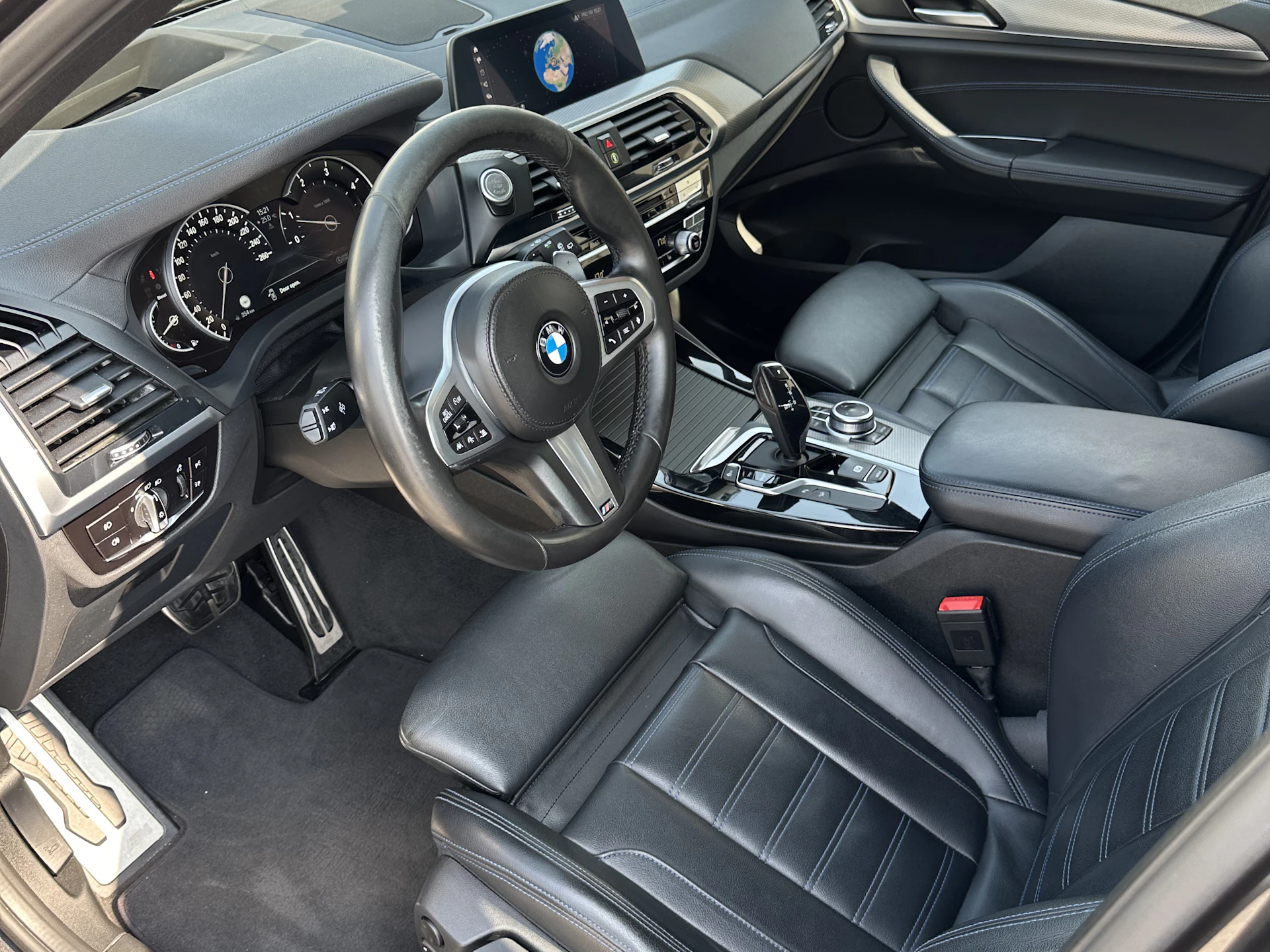 Car Image https://s3-gearspark.s3.amazonaws.com/uploads/user/100103/be383a94a492456bb24102d880b6564a.webp