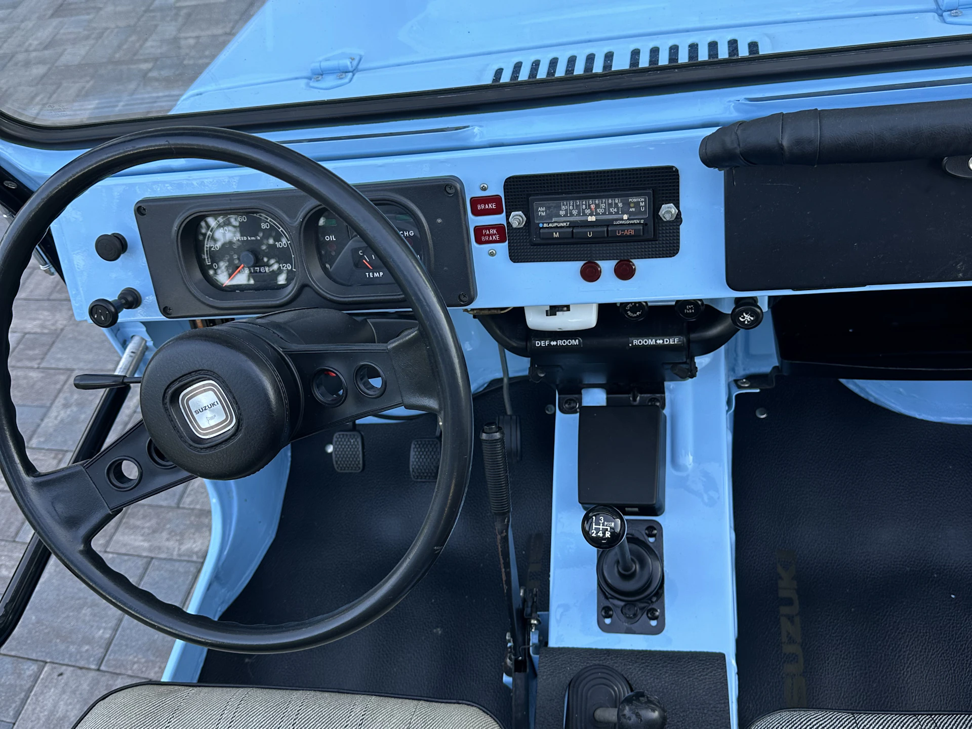 Car Image https://s3-gearspark.s3.amazonaws.com/uploads/user/100104/01aacc4b27f74b55b8abe344916008d1.webp