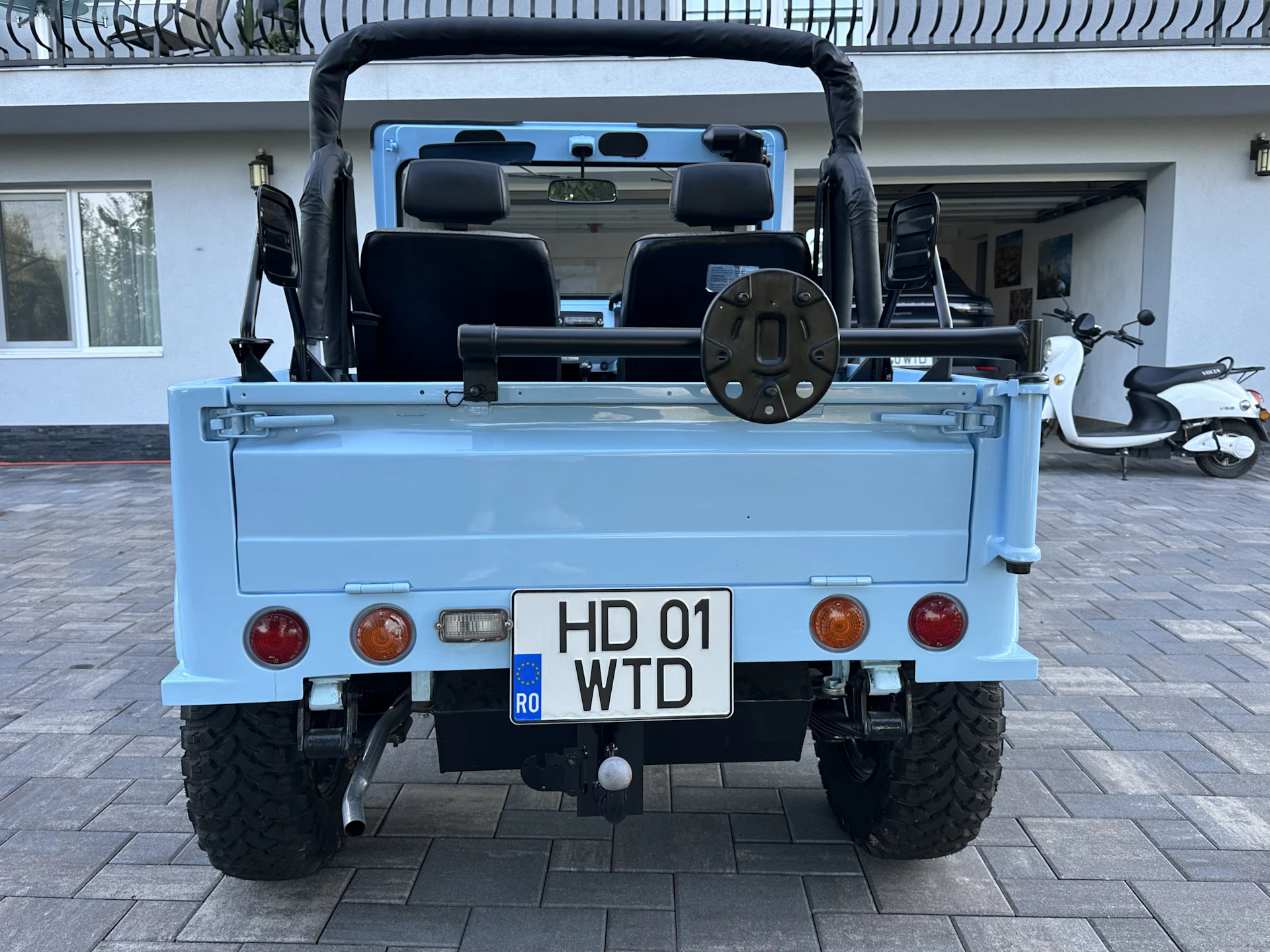 Car Image https://s3-gearspark.s3.amazonaws.com/uploads/user/100104/6dddd8e5f28540608d47c319b0352ace.webp