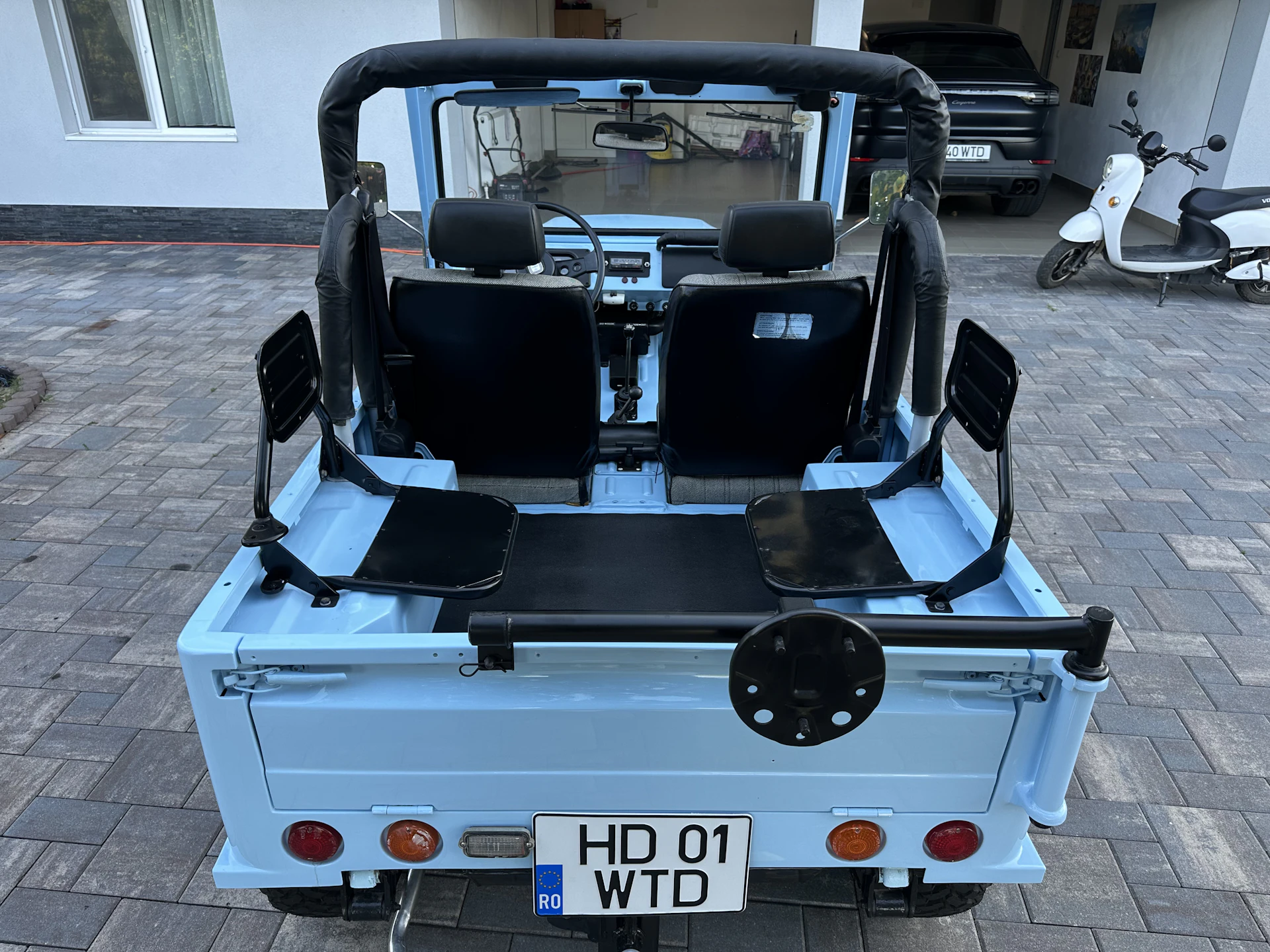 Car Image https://s3-gearspark.s3.amazonaws.com/uploads/user/100104/92718b6102f44fcda5be3423e475aea4.webp