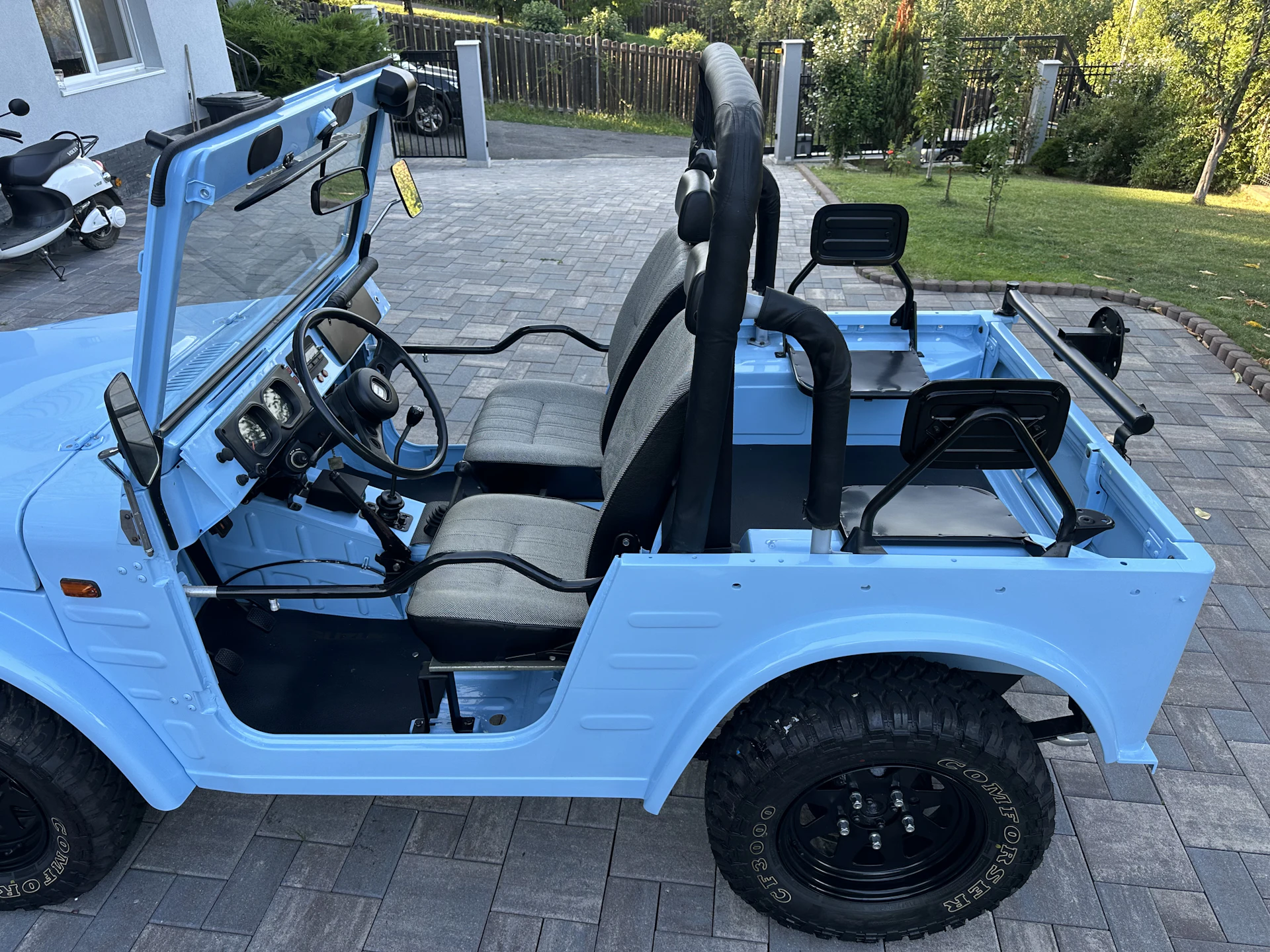 Car Image https://s3-gearspark.s3.amazonaws.com/uploads/user/100104/ebd6e1cd0bd44ff785bc27fe4f2ab360.webp