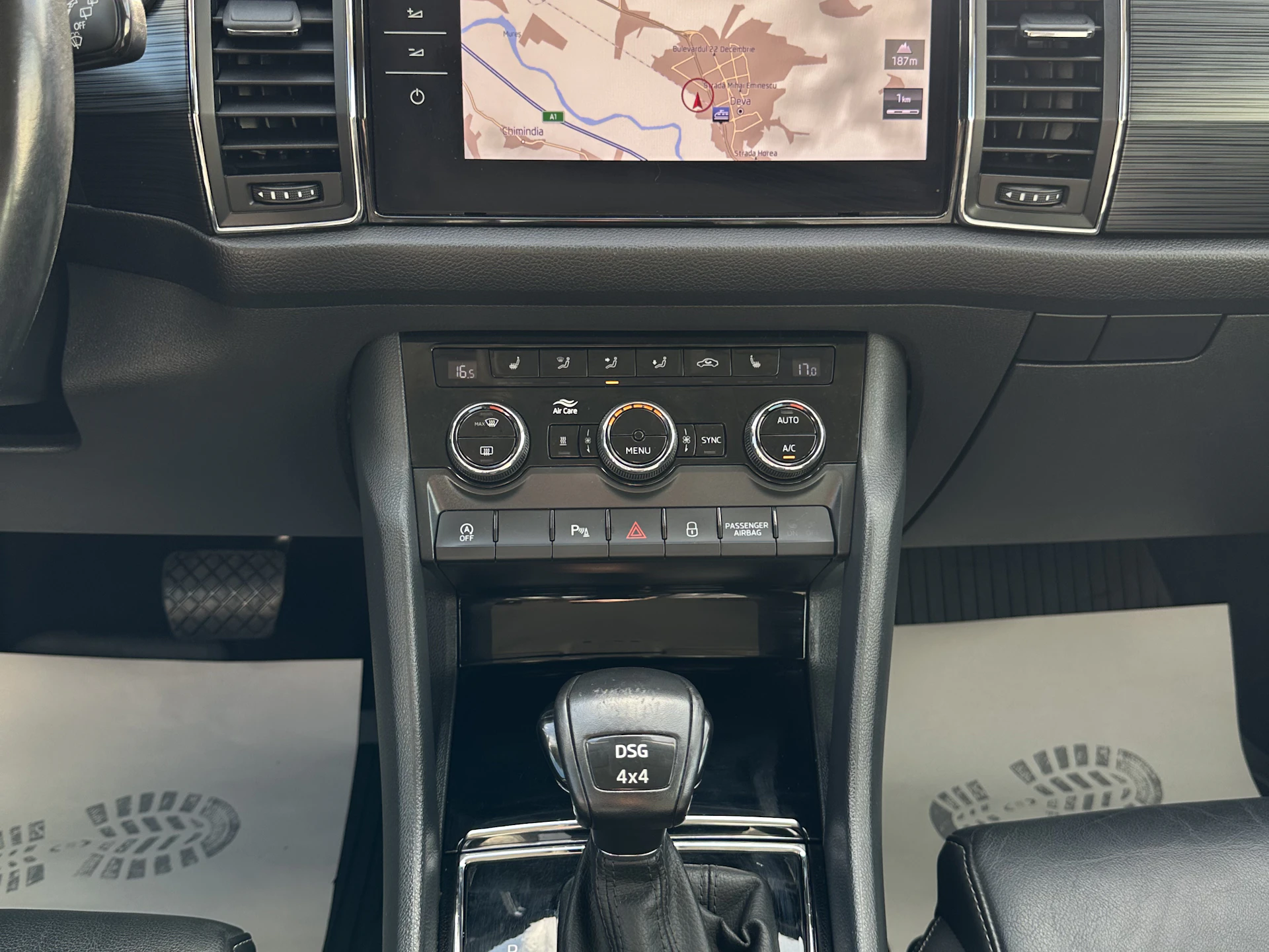 Car Image https://s3-gearspark.s3.amazonaws.com/uploads/user/100105/07cf4e9043e64075b08d778e633311ea.webp