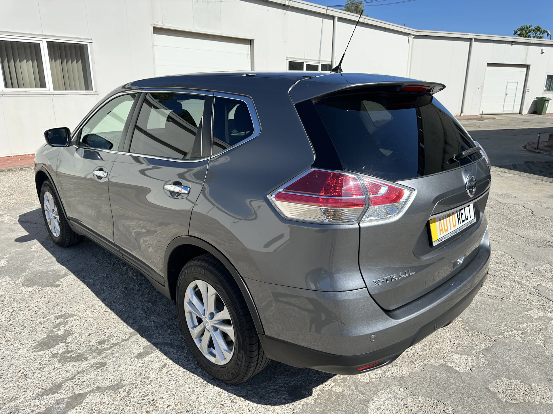 Car Image https://s3-gearspark.s3.amazonaws.com/uploads/user/100107/0033bba125cd48fbbffdafc720d95c38.webp