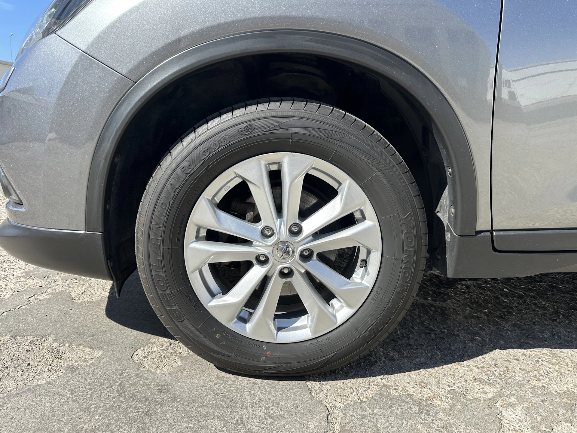 Car Image https://s3-gearspark.s3.amazonaws.com/uploads/user/100107/18c1a0beada647968a854b6ace68366f.webp