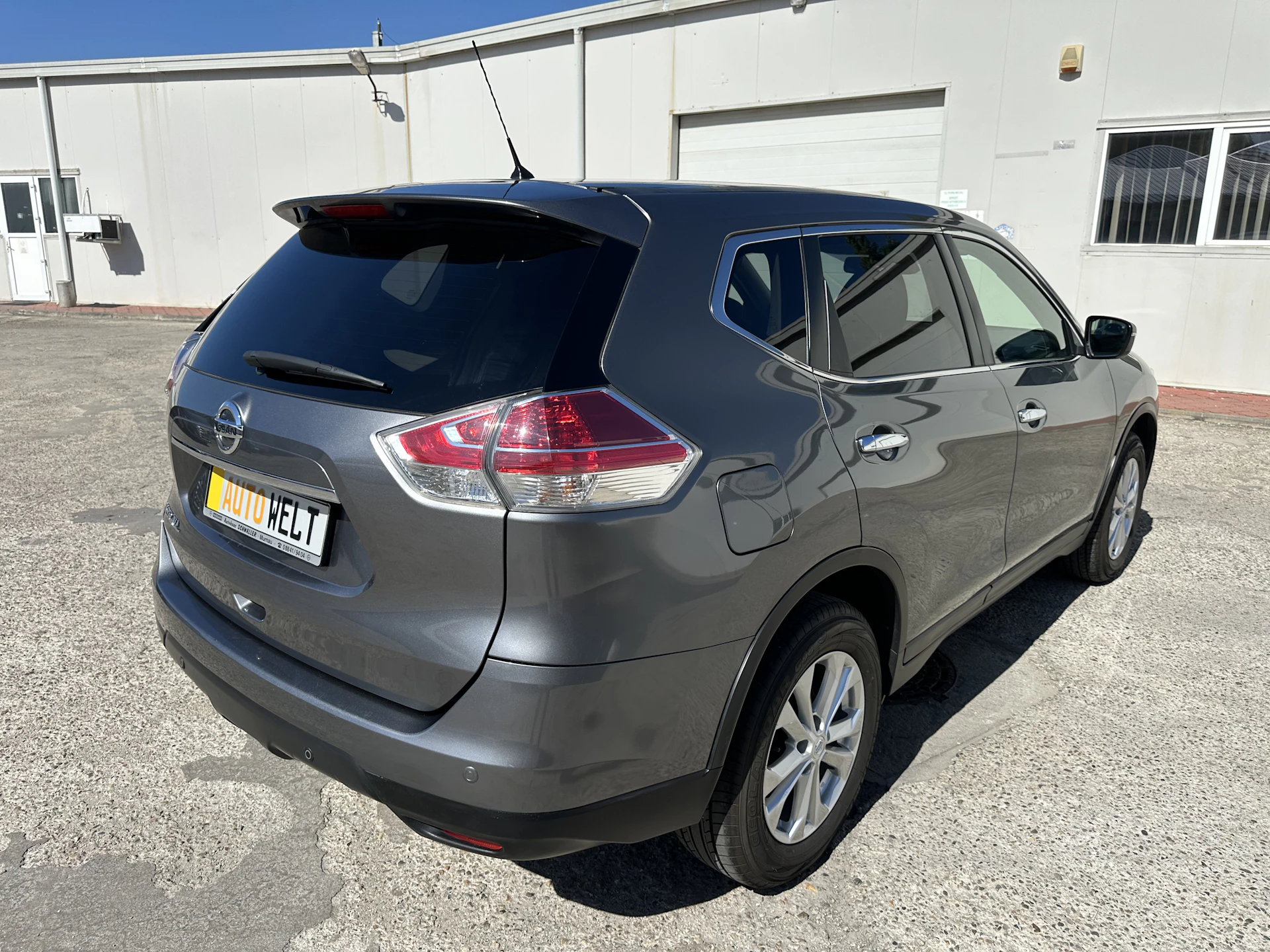 Car Image https://s3-gearspark.s3.amazonaws.com/uploads/user/100107/e4a36b8285c84c80a6cedb84ff20ef0f.webp