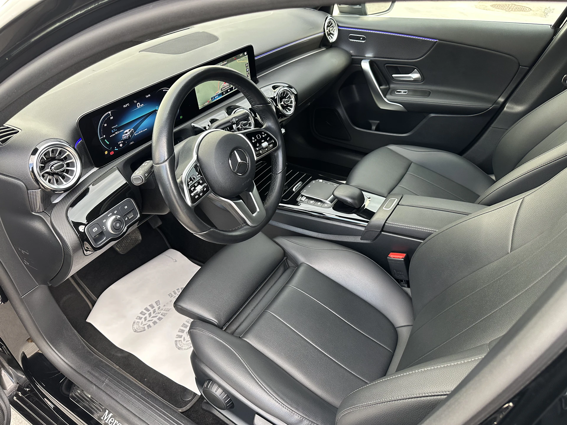 Car Image https://s3-gearspark.s3.amazonaws.com/uploads/user/100108/7c2c57d7cc8f43b38615ffb0803b9668.webp