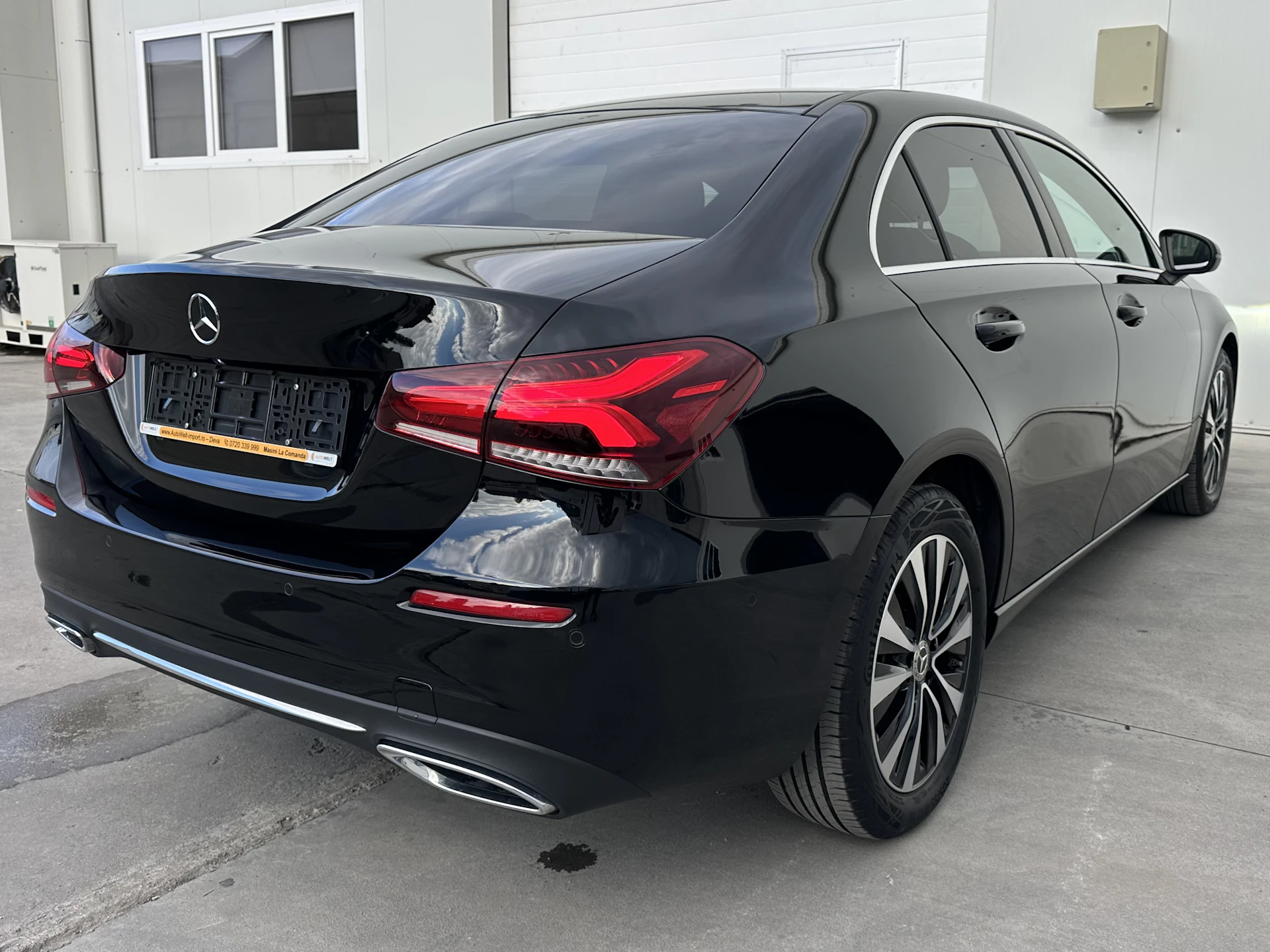 Car Image https://s3-gearspark.s3.amazonaws.com/uploads/user/100108/c57816b5b1994fd5b212dfc418b7ba4b.webp