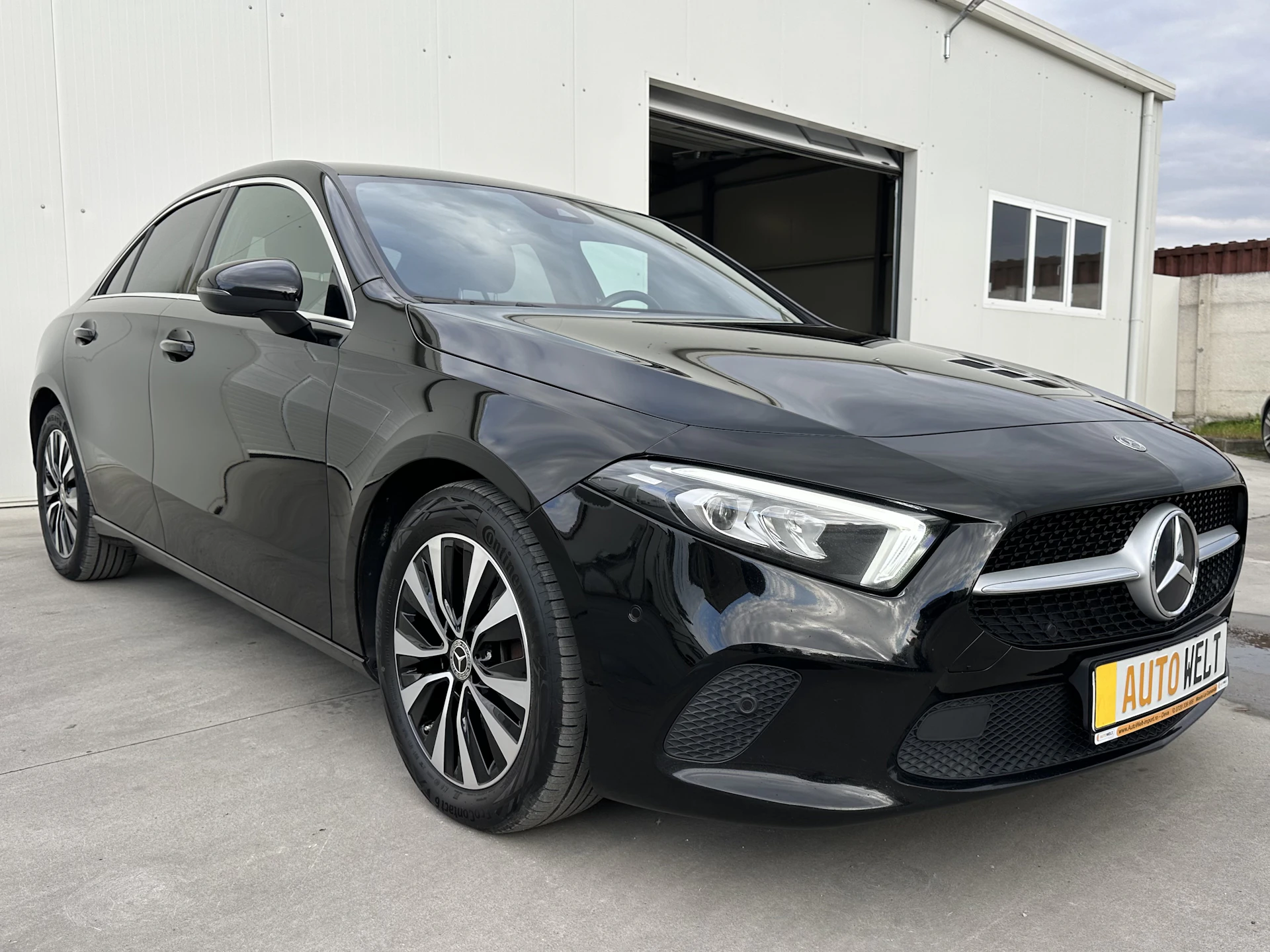 Car Image https://s3-gearspark.s3.amazonaws.com/uploads/user/100108/cf0aaf9eff14495588711b418e35ecf7.webp