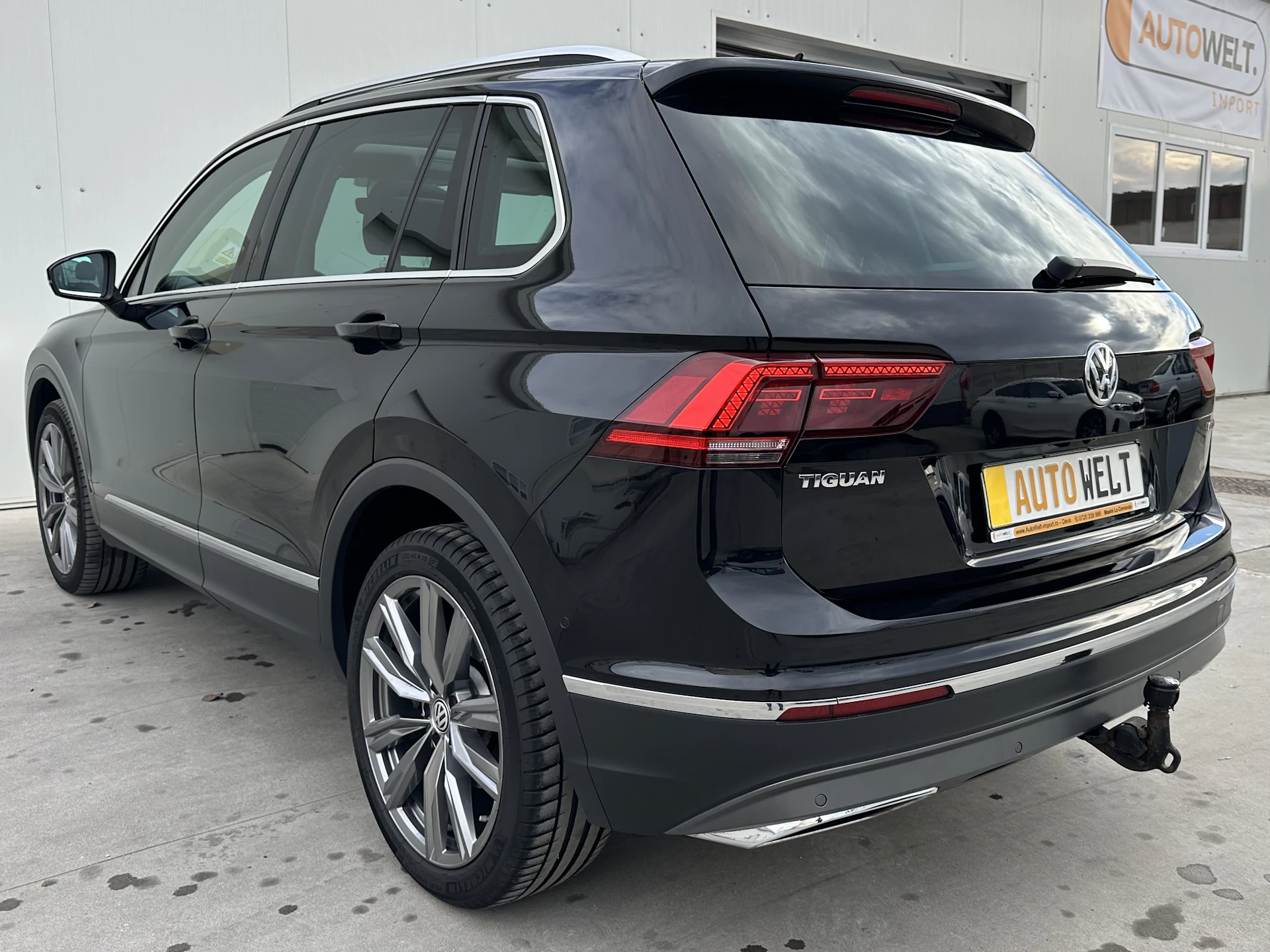 Car Image https://s3-gearspark.s3.amazonaws.com/uploads/user/100109/2260430e84fe423e80d56b10c4ef2c5f.webp