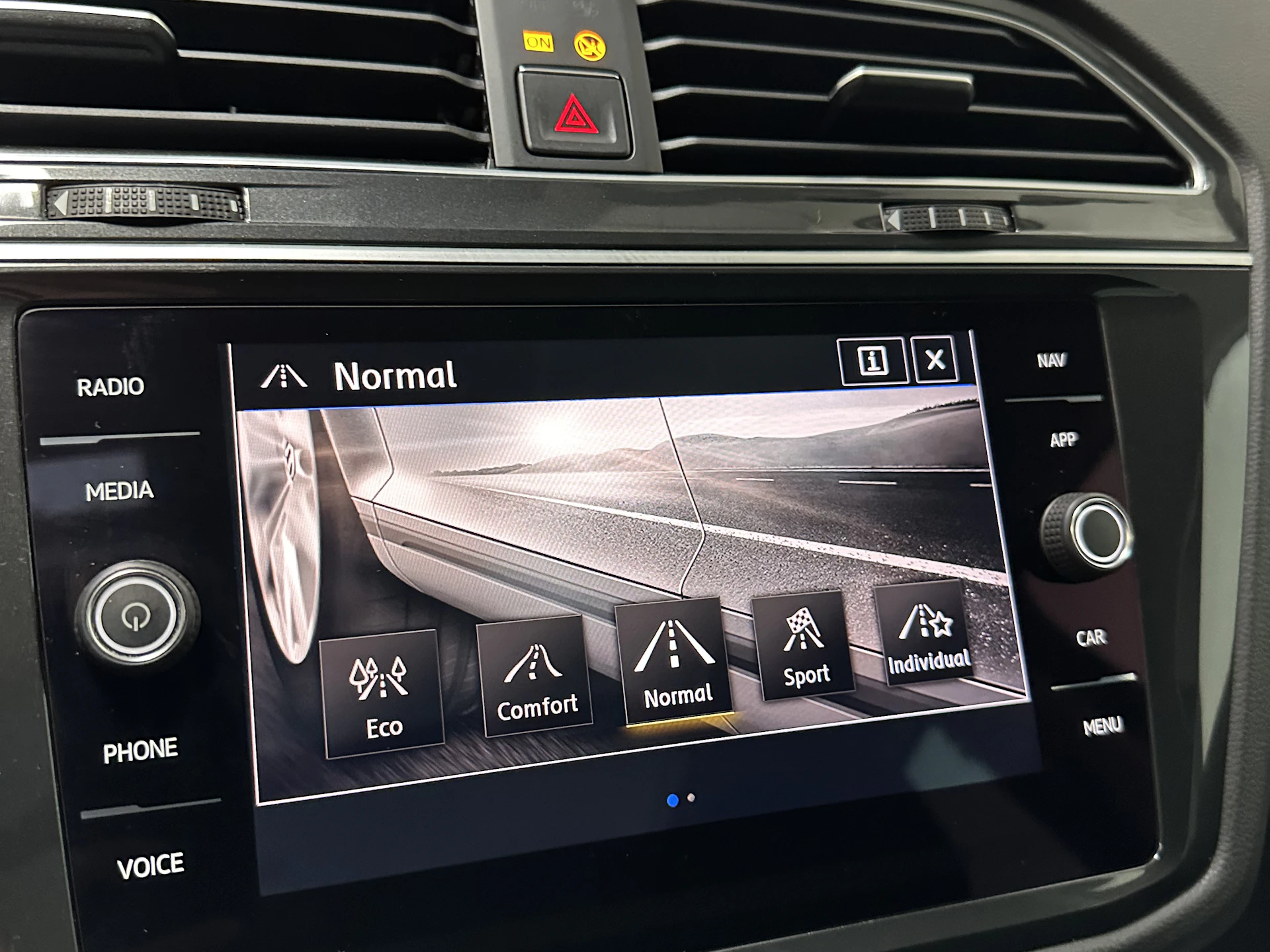 Car Image https://s3-gearspark.s3.amazonaws.com/uploads/user/100109/d4fb0111323b44aa85ae8f82fc81257d.webp