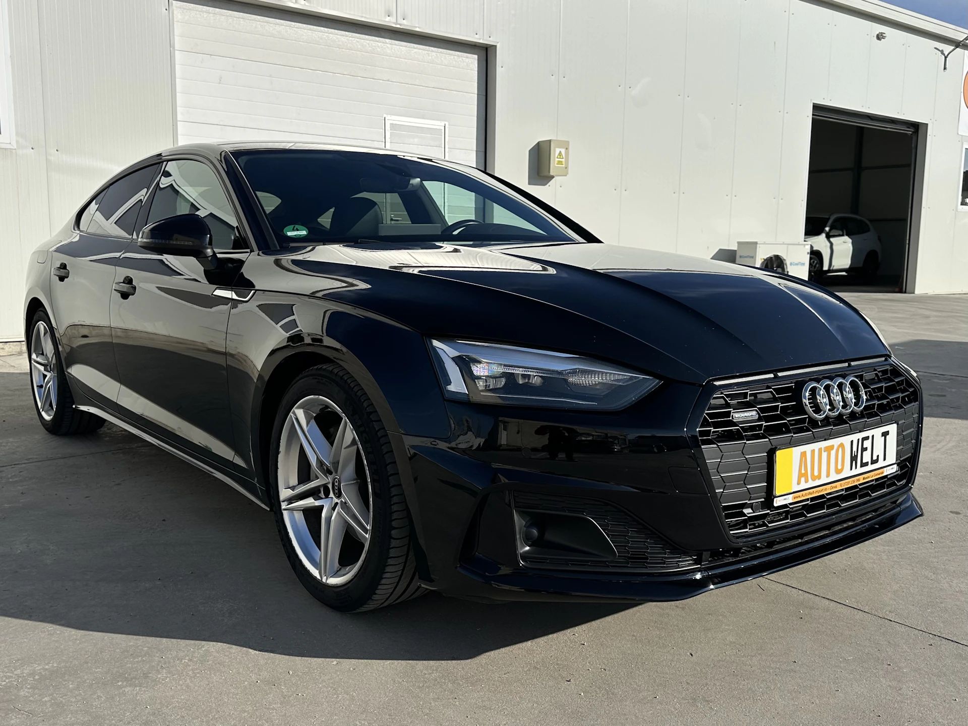 Car Image https://s3-gearspark.s3.amazonaws.com/uploads/user/100110/1019daa8125f4e438d668e9dce108b8f.webp