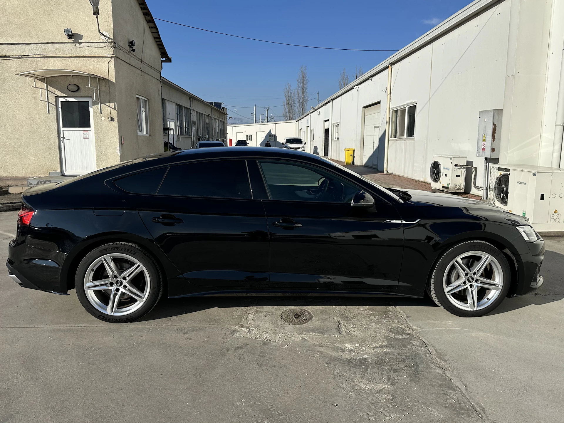 Car Image https://s3-gearspark.s3.amazonaws.com/uploads/user/100110/99ff530139104b3e9e80c1b80fa9dcd0.webp