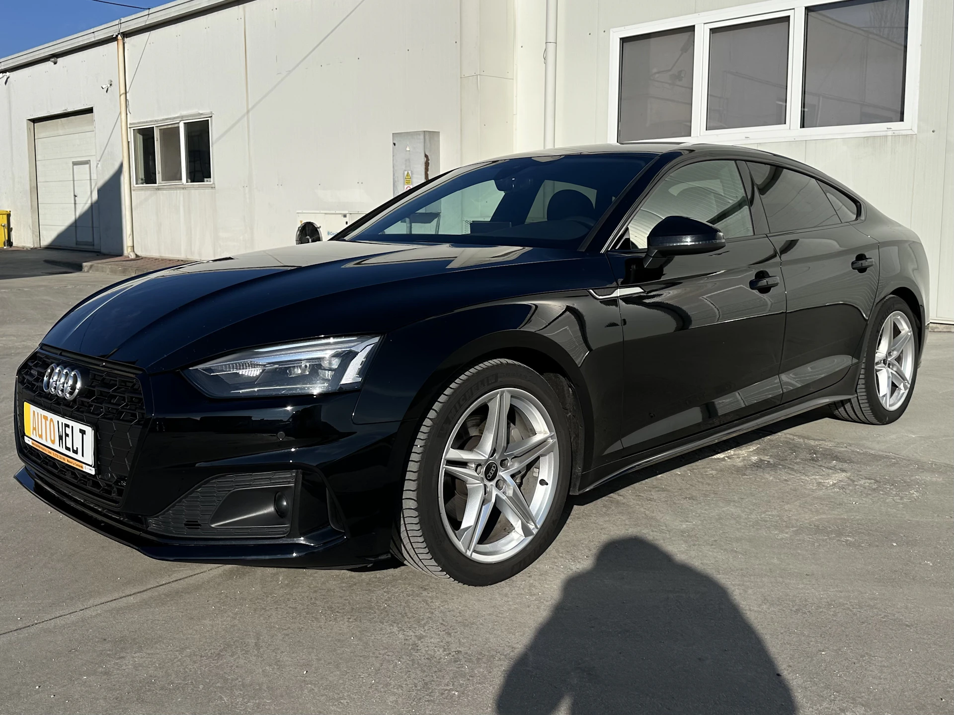 Car Image https://s3-gearspark.s3.amazonaws.com/uploads/user/100110/b6e4701d2bc0481d8f4d249e6d49b6c3.webp