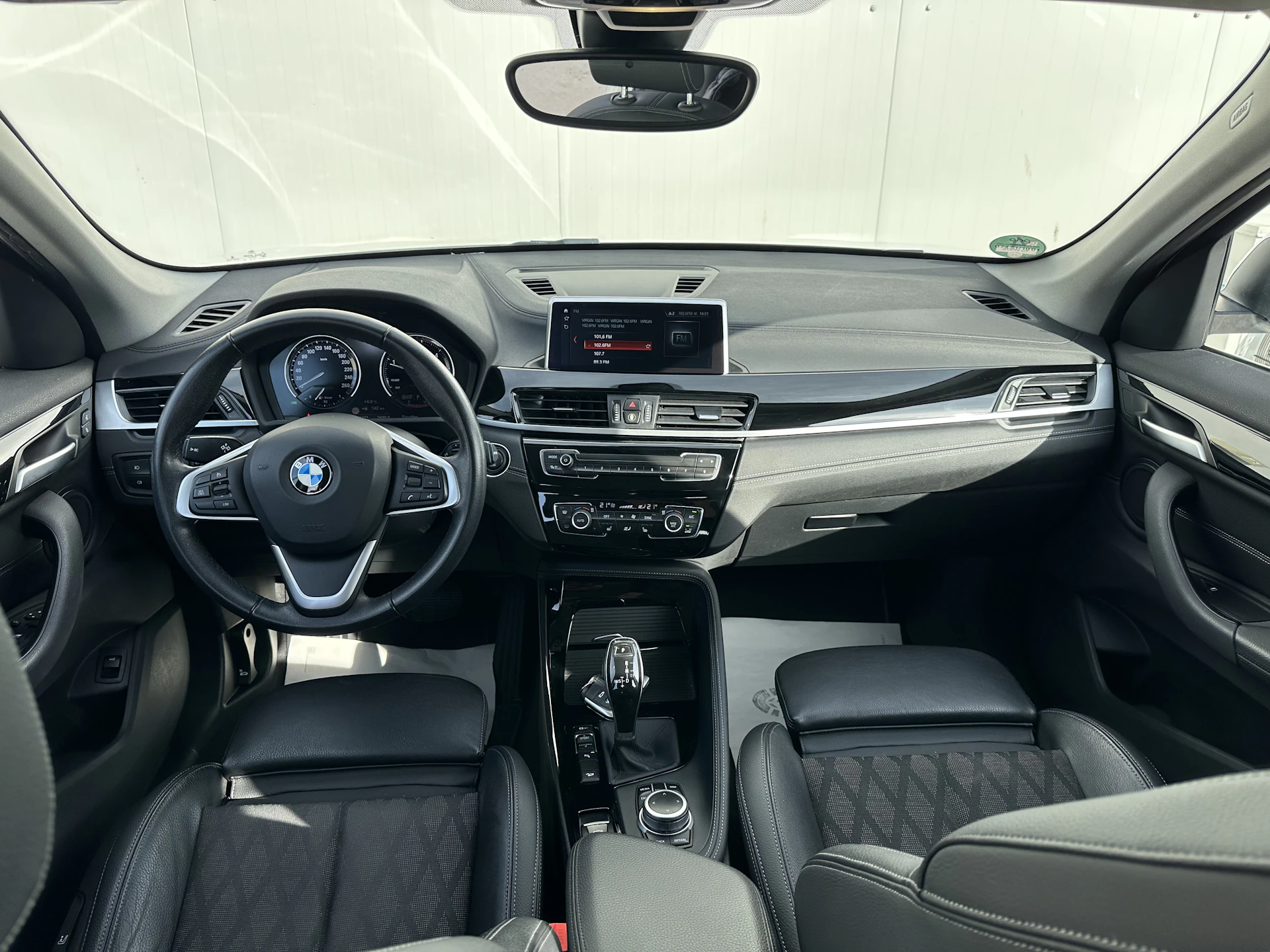 Car Image https://s3-gearspark.s3.amazonaws.com/uploads/user/100111/a4f3ffb813e8421a90e4d53ea2568d46.webp