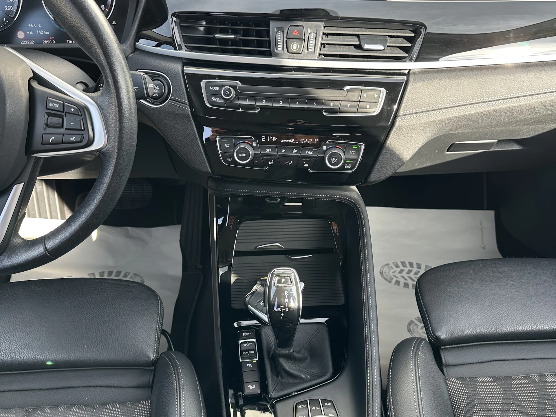 Car Image https://s3-gearspark.s3.amazonaws.com/uploads/user/100111/c6c2c5996e5249d2bf4fd019a265438d.webp