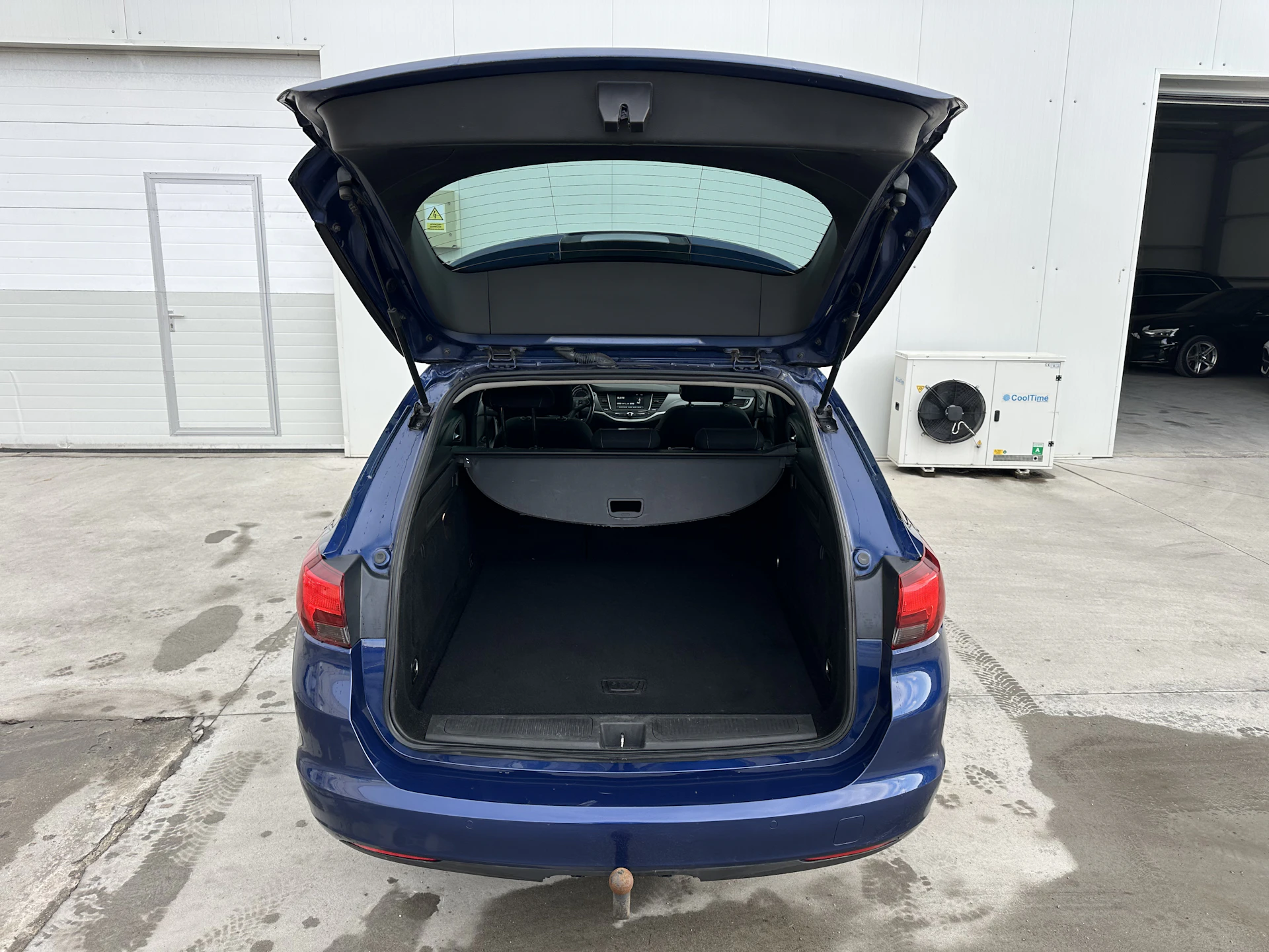 Car Image https://s3-gearspark.s3.amazonaws.com/uploads/user/100112/2d02c7c081994b42b9d02c991ec7a7db.webp