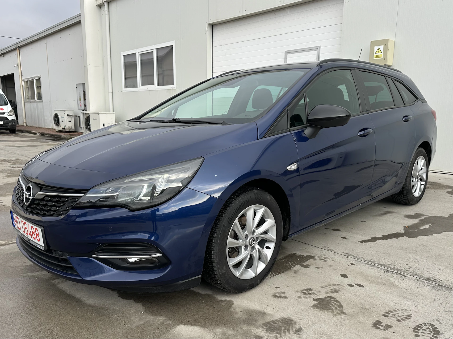 Car Image https://s3-gearspark.s3.amazonaws.com/uploads/user/100112/59f18945f99147db9930b89ed42705ec.webp