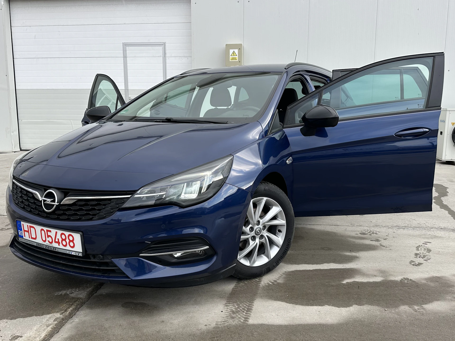 Car Image https://s3-gearspark.s3.amazonaws.com/uploads/user/100112/b40f74b5719f41889ae7734e5a5389a4.webp