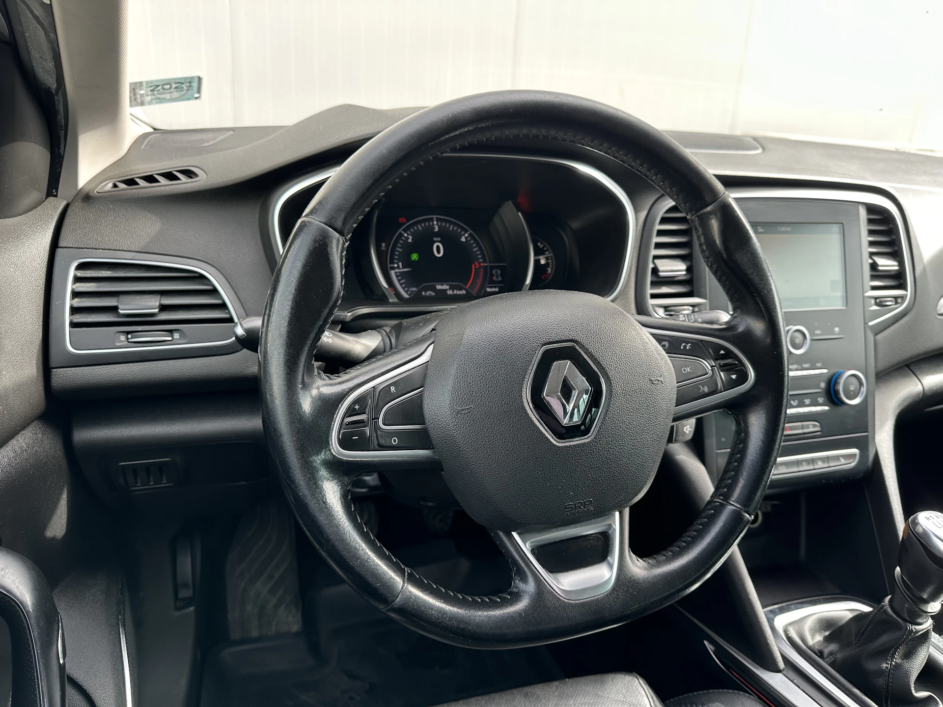 Car Image https://s3-gearspark.s3.amazonaws.com/uploads/user/100113/8658d372f43d4d3382c2d14da0e67e14.webp