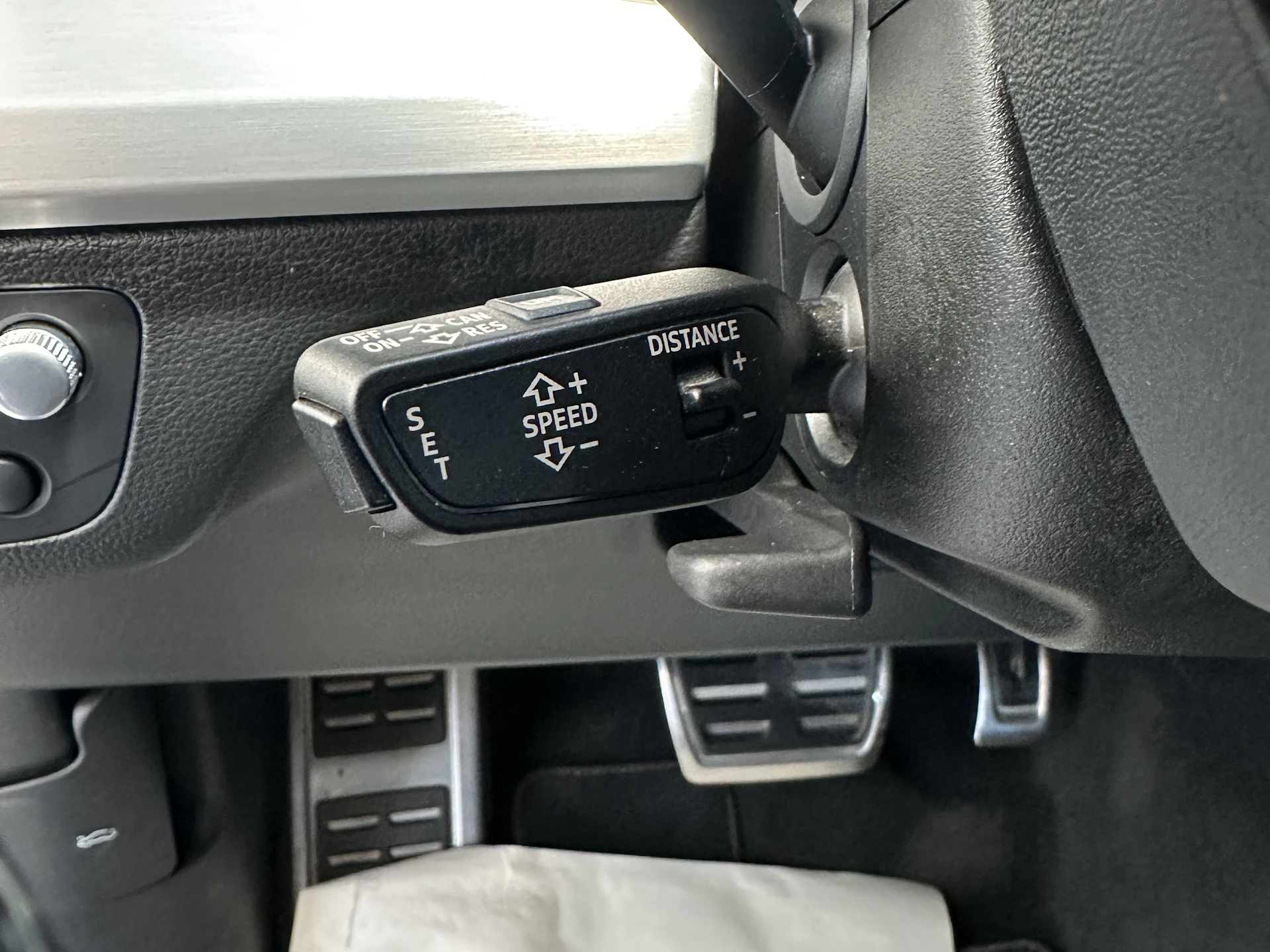 Car Image https://s3-gearspark.s3.amazonaws.com/uploads/user/100115/036023b65cbb426590f7bd4bda53f89f.webp