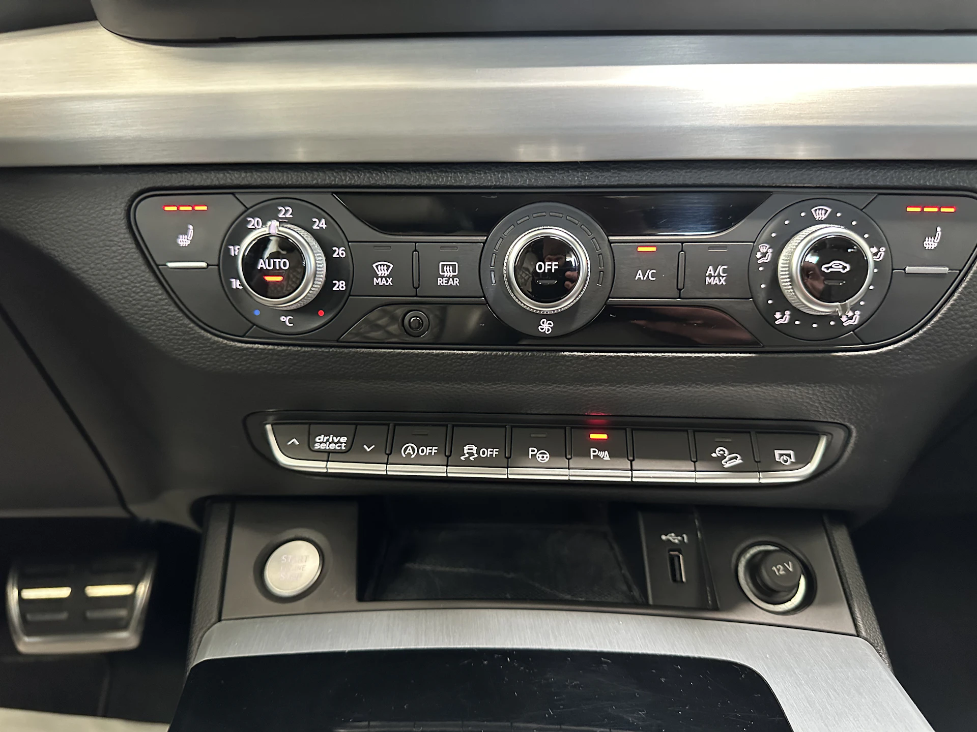 Car Image https://s3-gearspark.s3.amazonaws.com/uploads/user/100115/7957d0acc6ba4dea977e7bf09aed3c0e.webp