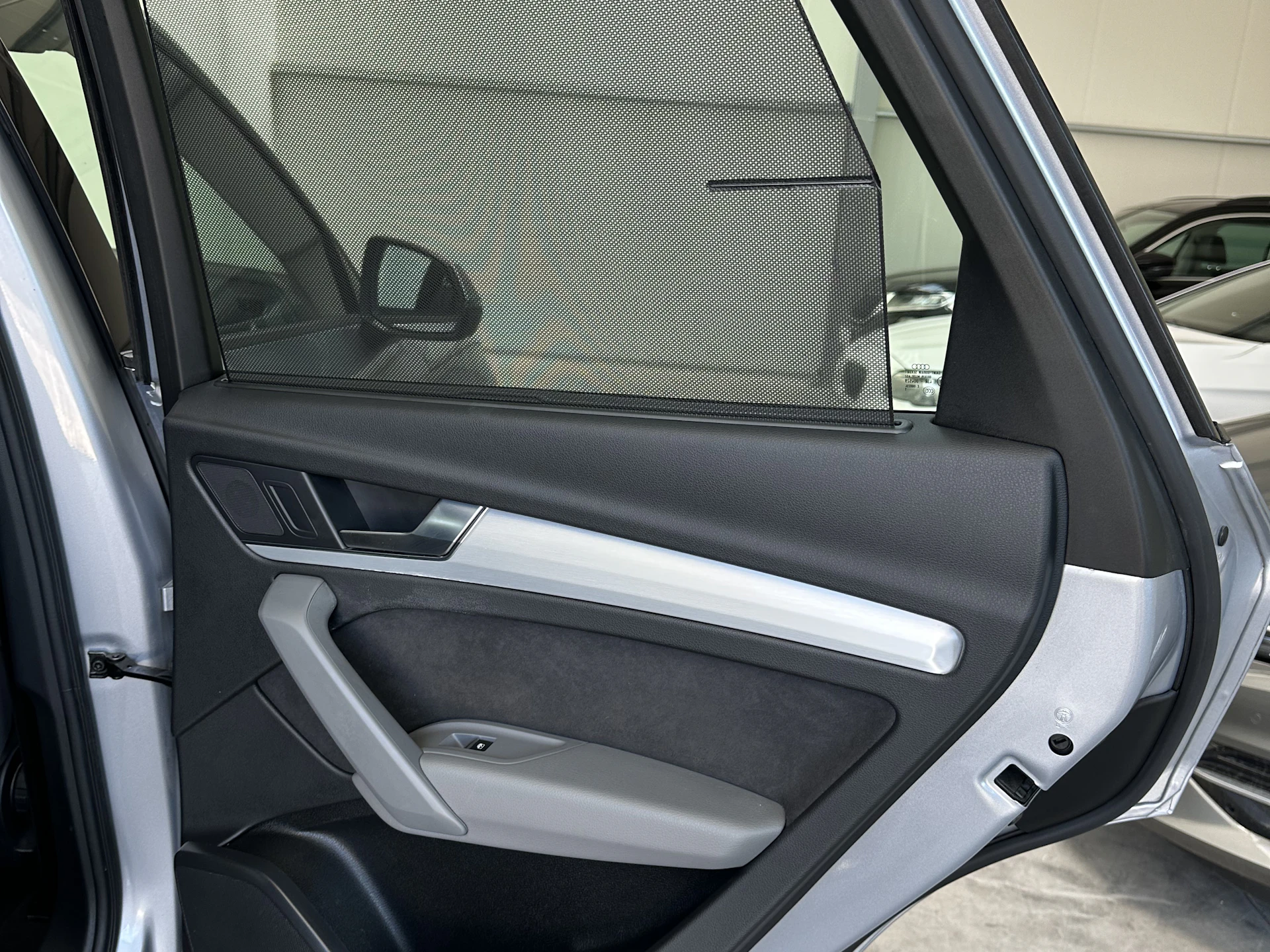 Car Image https://s3-gearspark.s3.amazonaws.com/uploads/user/100115/85b92c6e6a374a8d8d239a19f4e932c2.webp