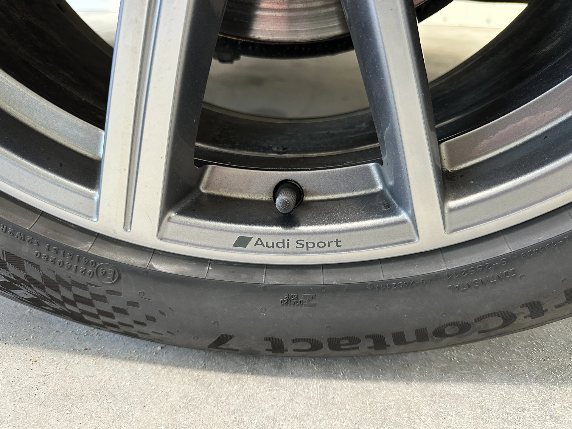 Car Image https://s3-gearspark.s3.amazonaws.com/uploads/user/100115/ae80577017fe4476b95acfefd75c0f67.webp