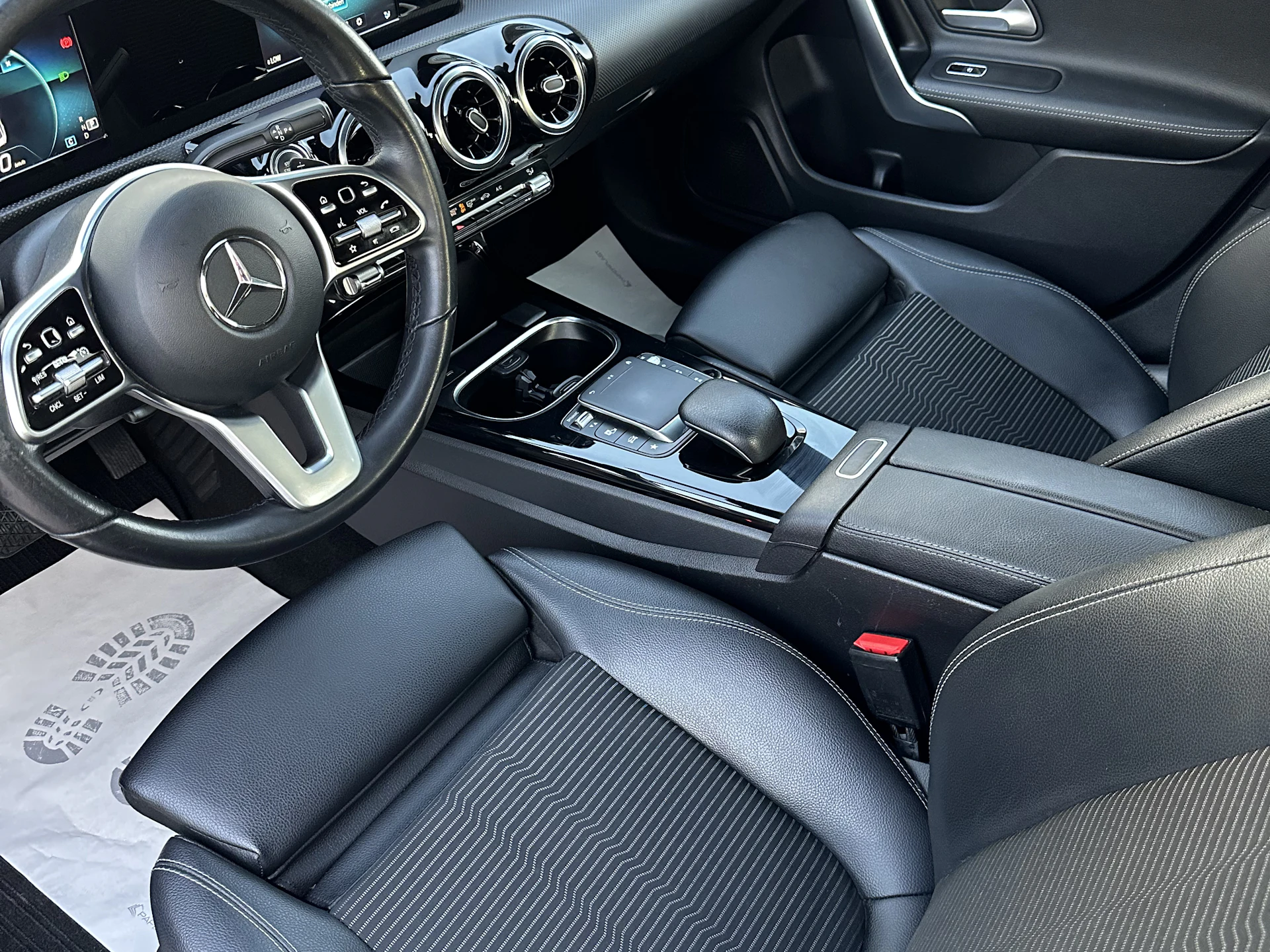 Car Image https://s3-gearspark.s3.amazonaws.com/uploads/user/100117/0777cc4ccc9a4e408fa9d7374599b1c7.webp