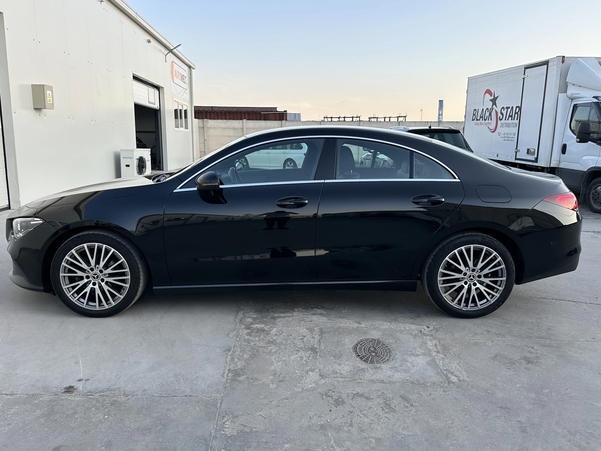 Car Image https://s3-gearspark.s3.amazonaws.com/uploads/user/100117/cf36aaeb9991432294765c7dae784500.webp