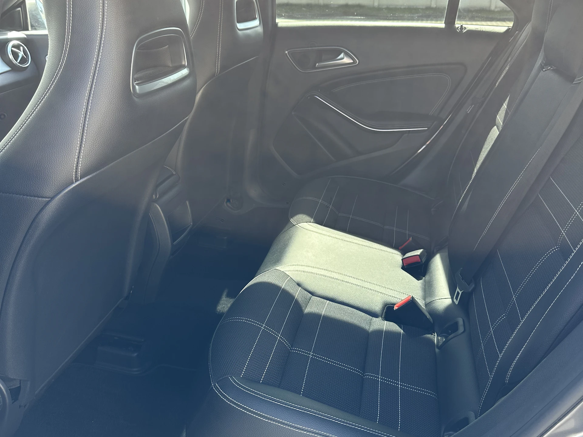 Car Image https://s3-gearspark.s3.amazonaws.com/uploads/user/100118/48955c0fdfb449e7a11c7583239d24b0.webp