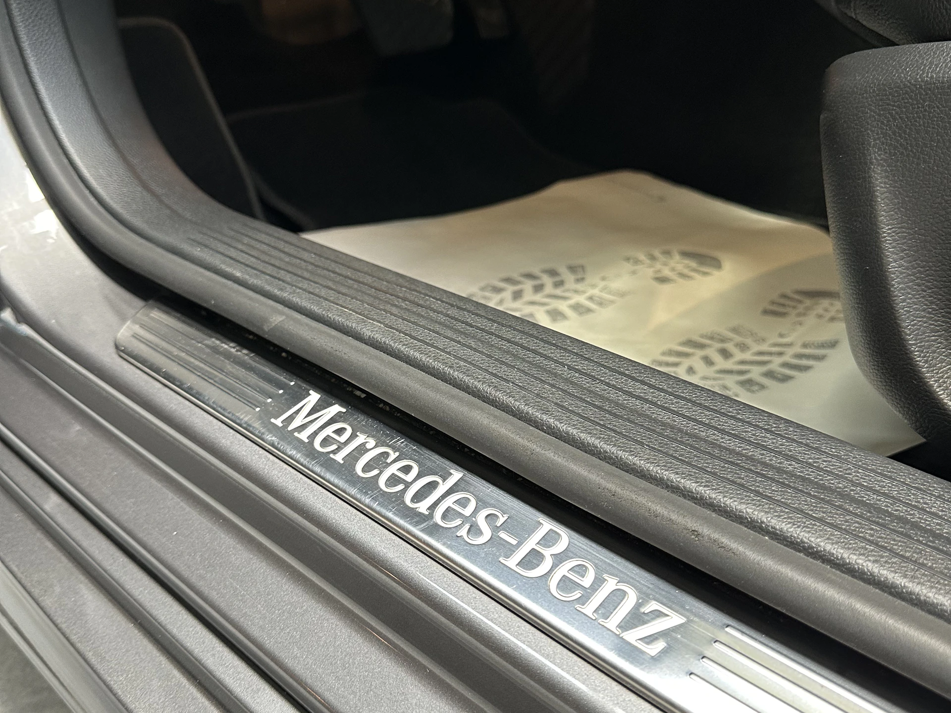 Car Image https://s3-gearspark.s3.amazonaws.com/uploads/user/100118/b81caaa6ca6246f583f5acc5e36321d6.webp